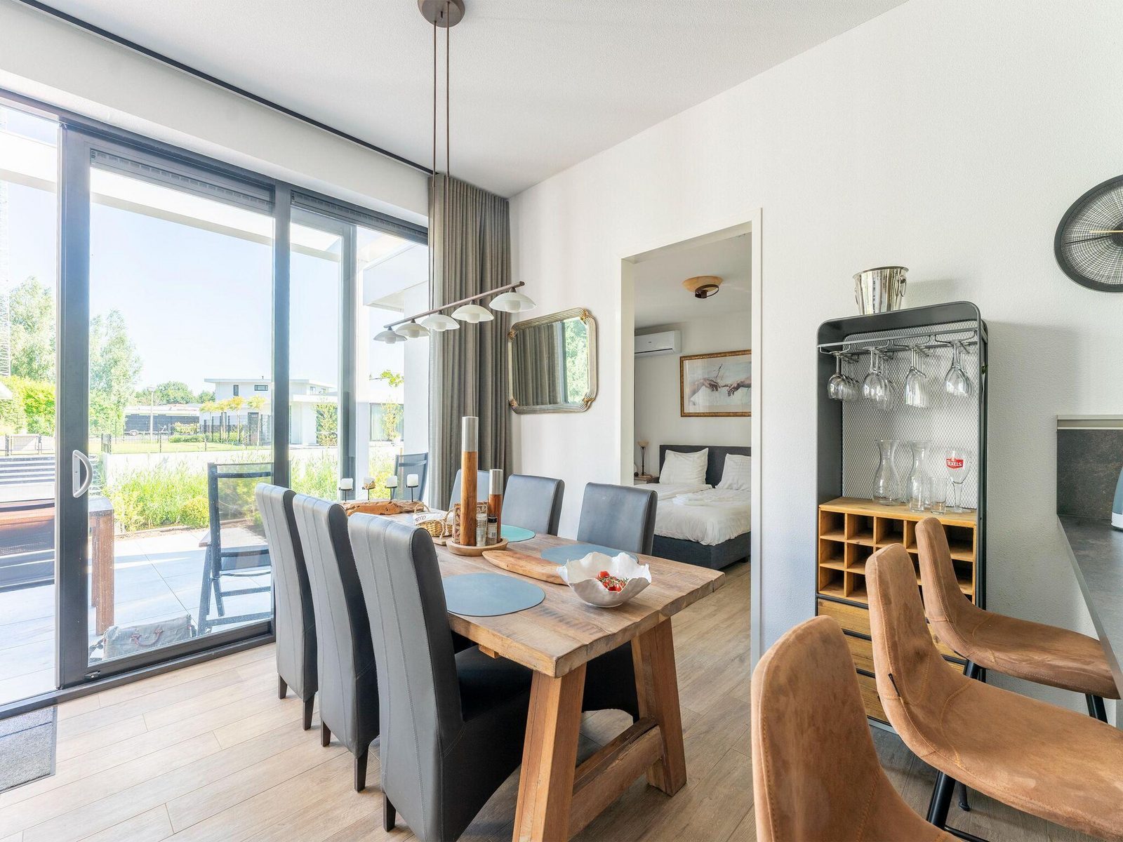 Bloem Nr. 414 | 6 Pers. Jacuzzi