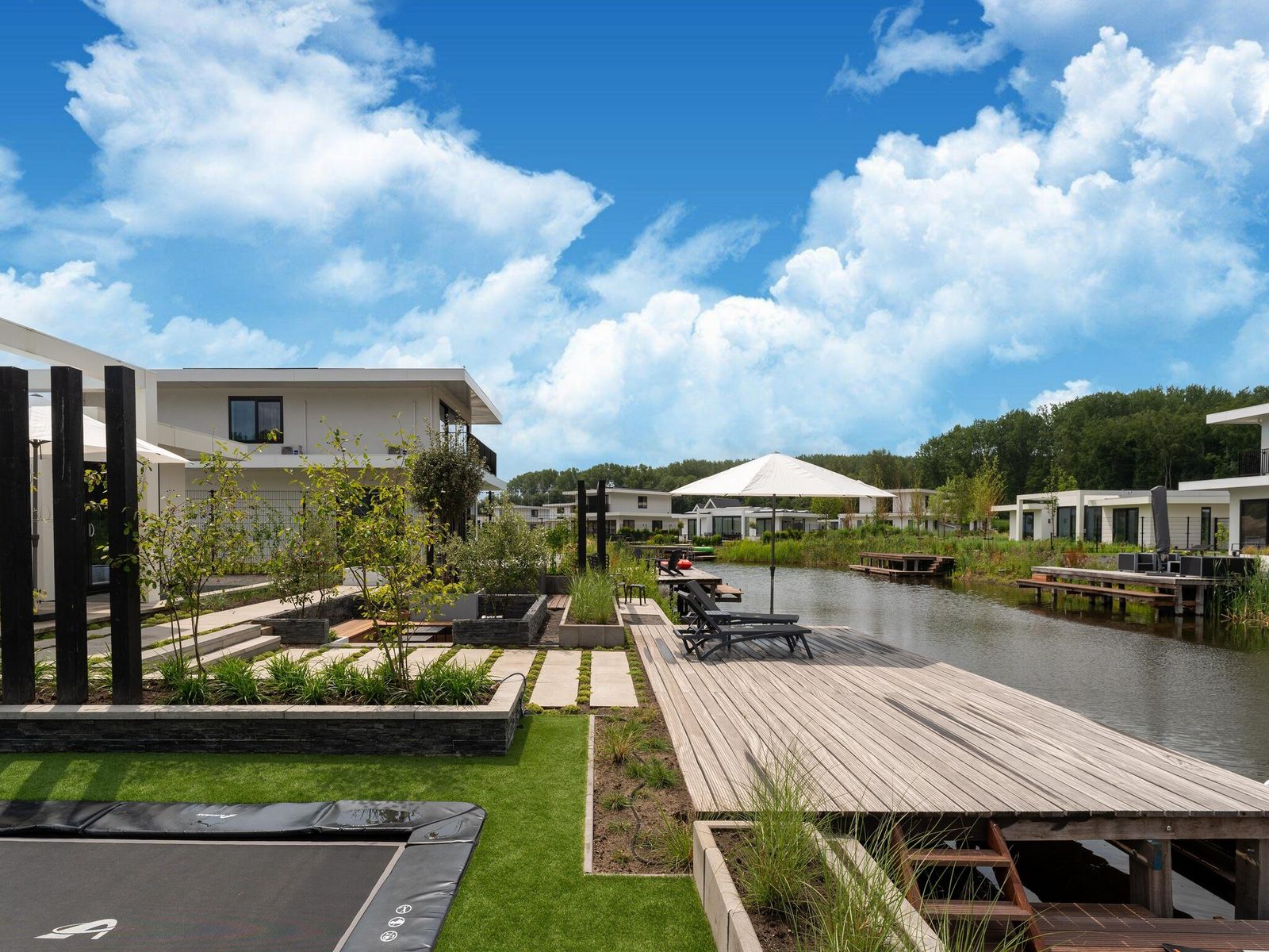 Bloem Nr. 354 | 8 Pers. Jacuzzi