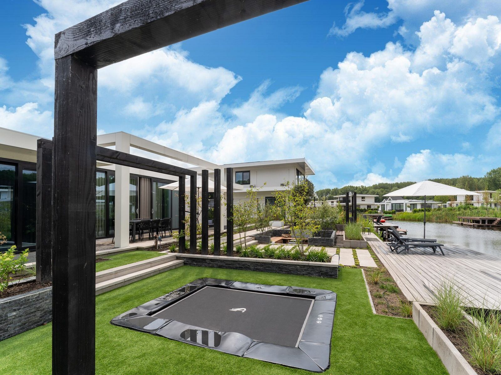 Bloem Nr. 354 | 8 Pers. Jacuzzi
