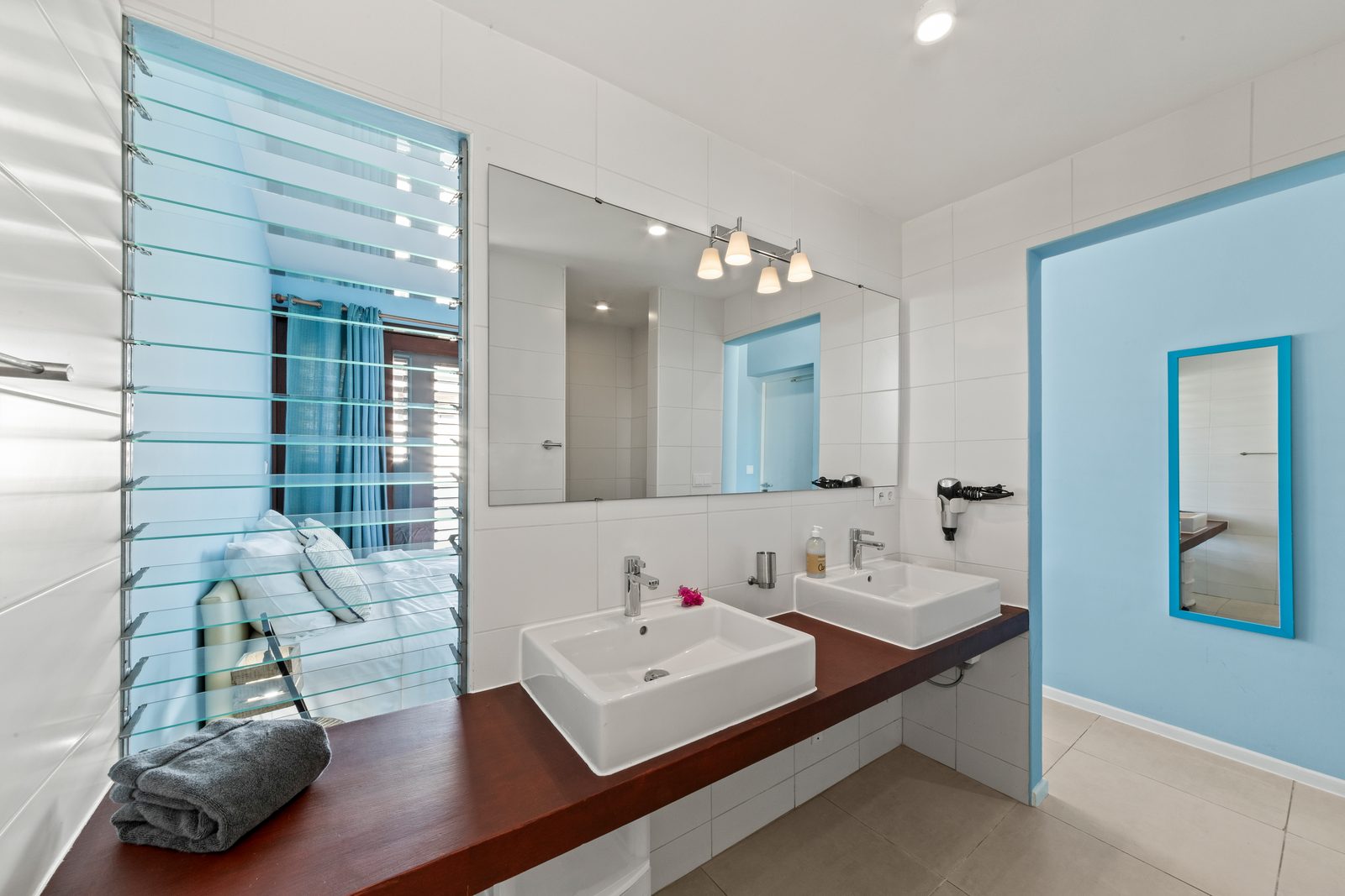 Ocean Breeze 3