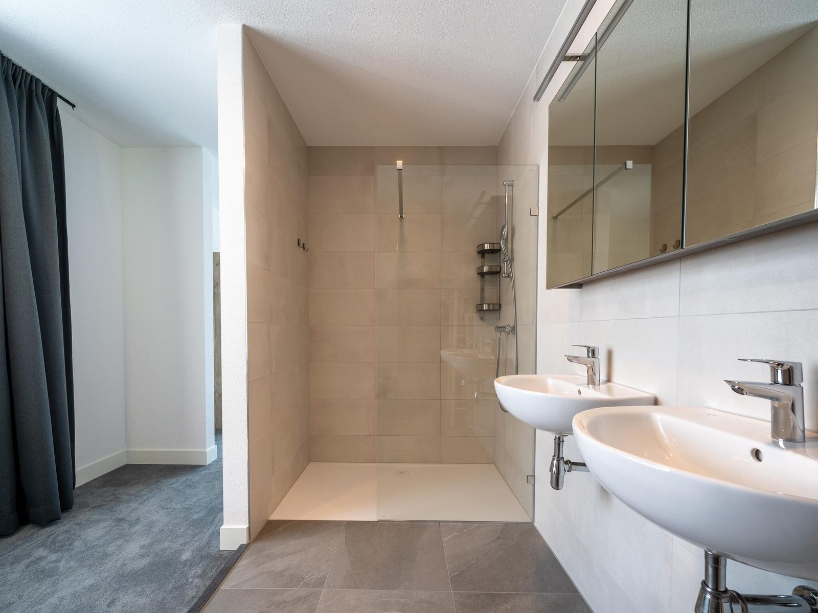 Water Nr. 553/554 | 16 Pers. Hottub & Sauna