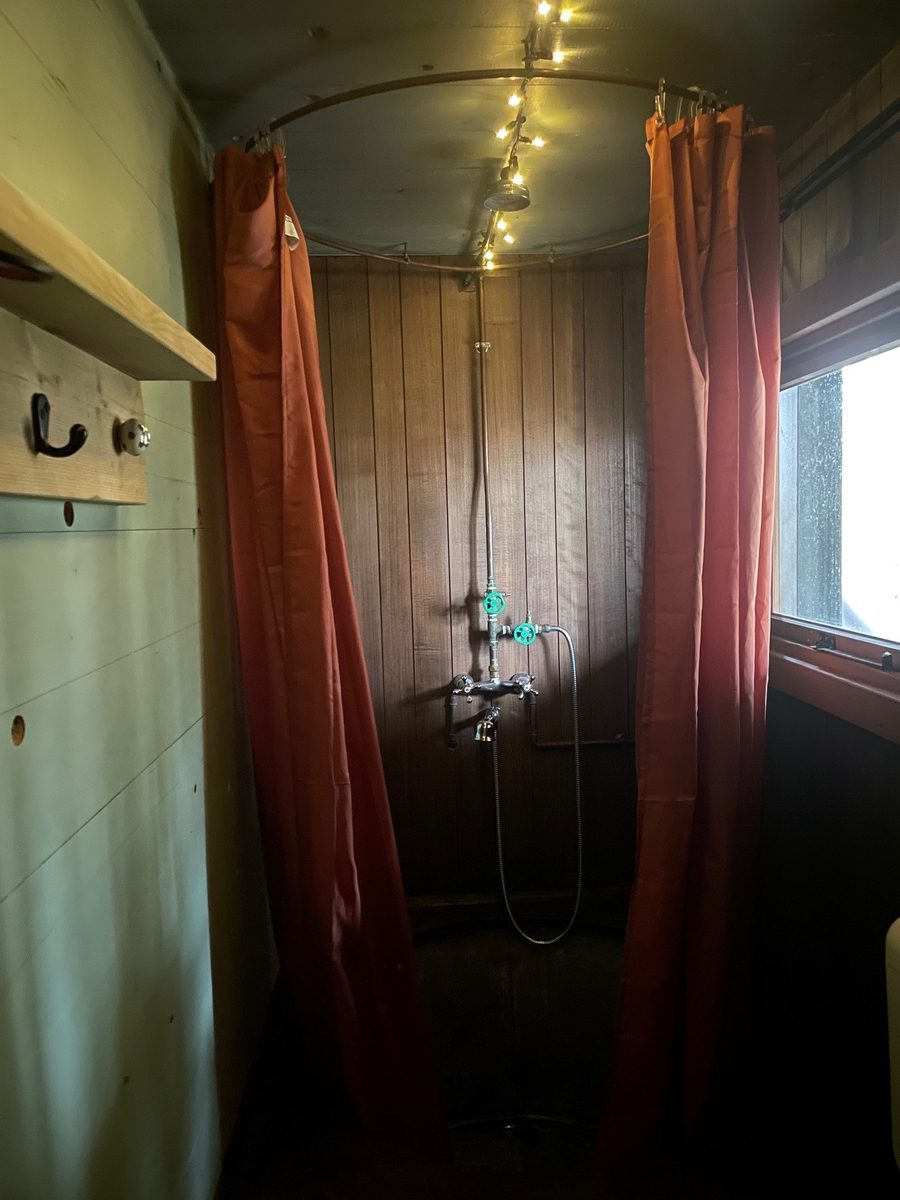Shelter with jaccuzi