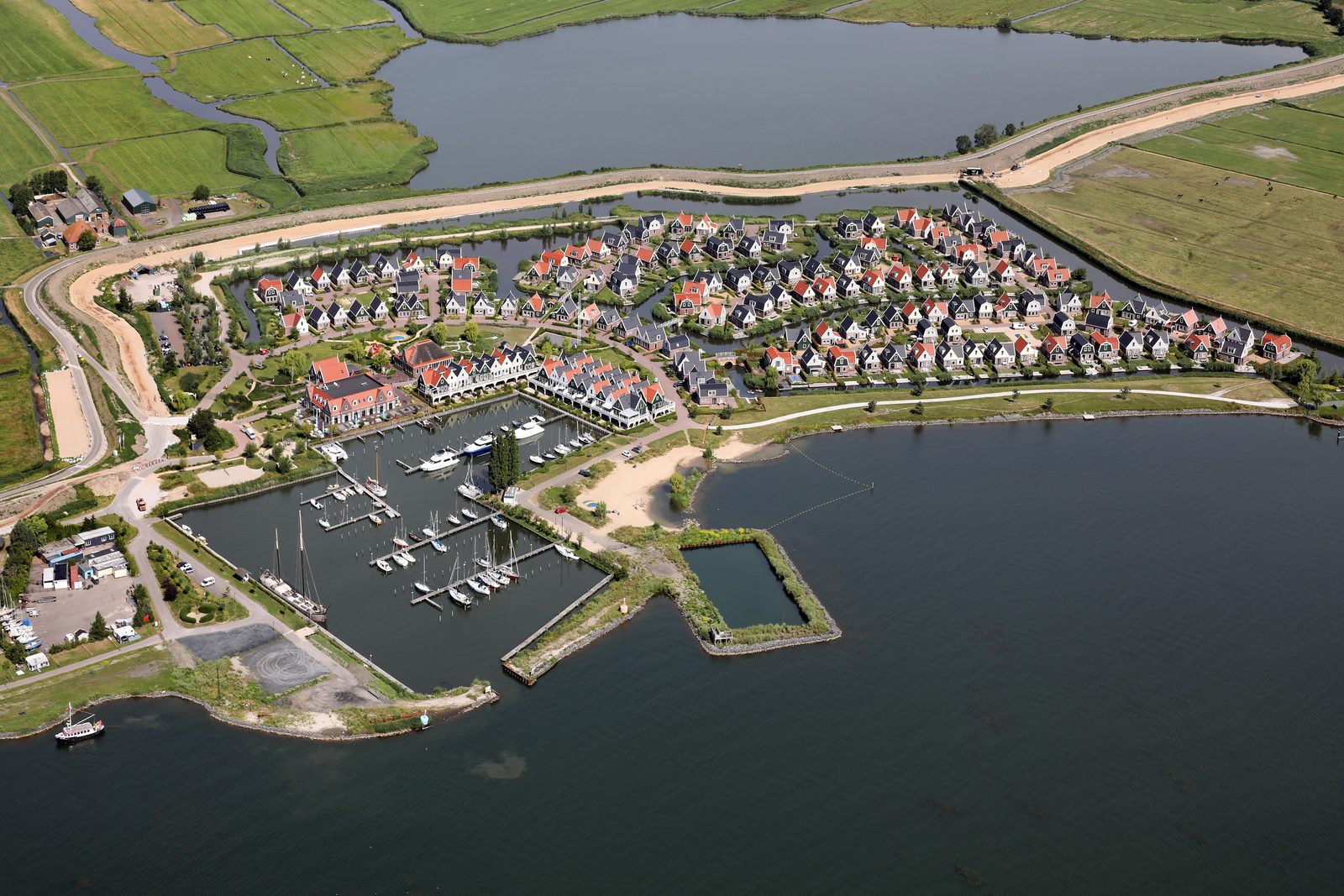 Stellplatz Komfort Camper