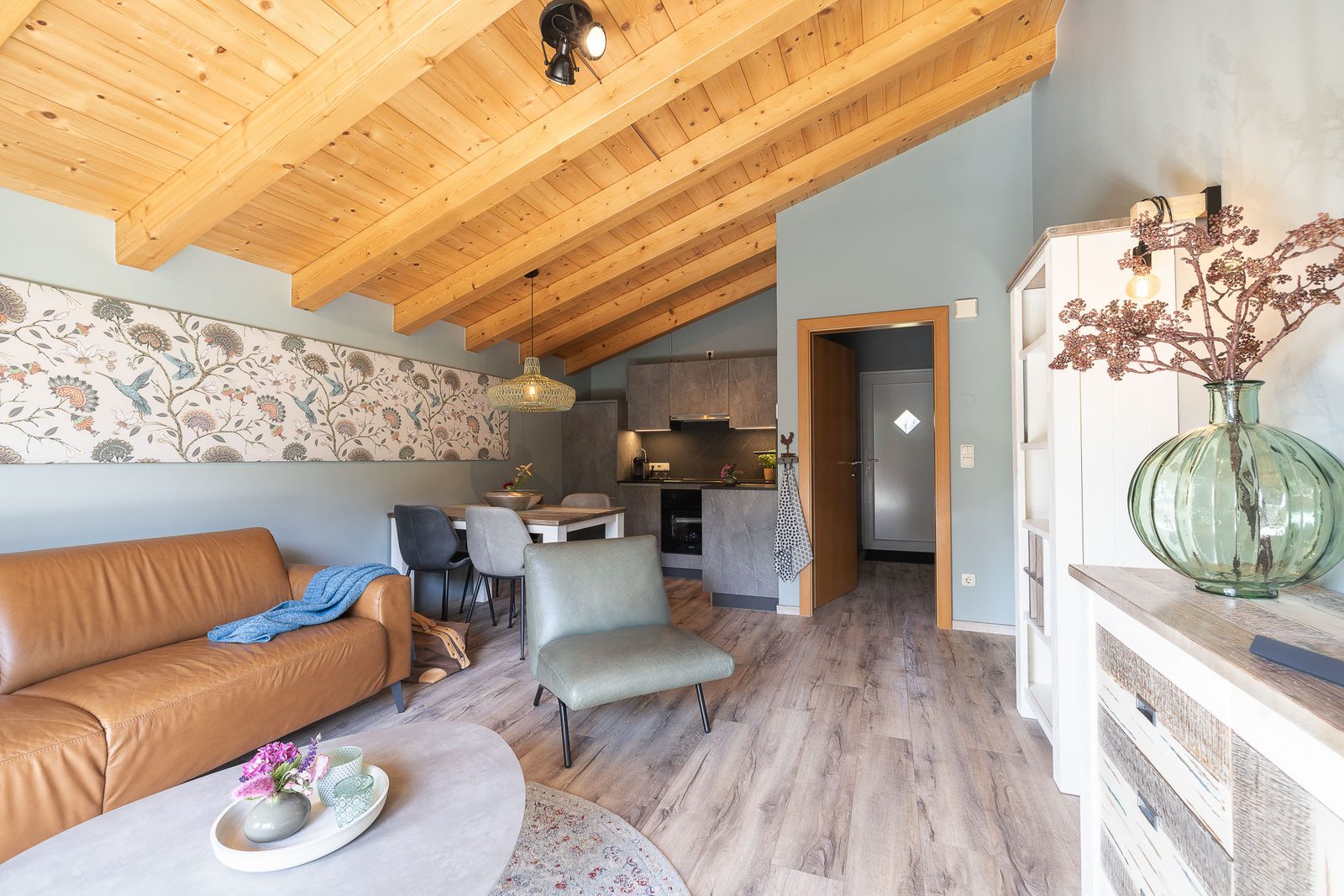 3-Zimmer Ferienwohnung im freistehenden Chalet mit Balkon 