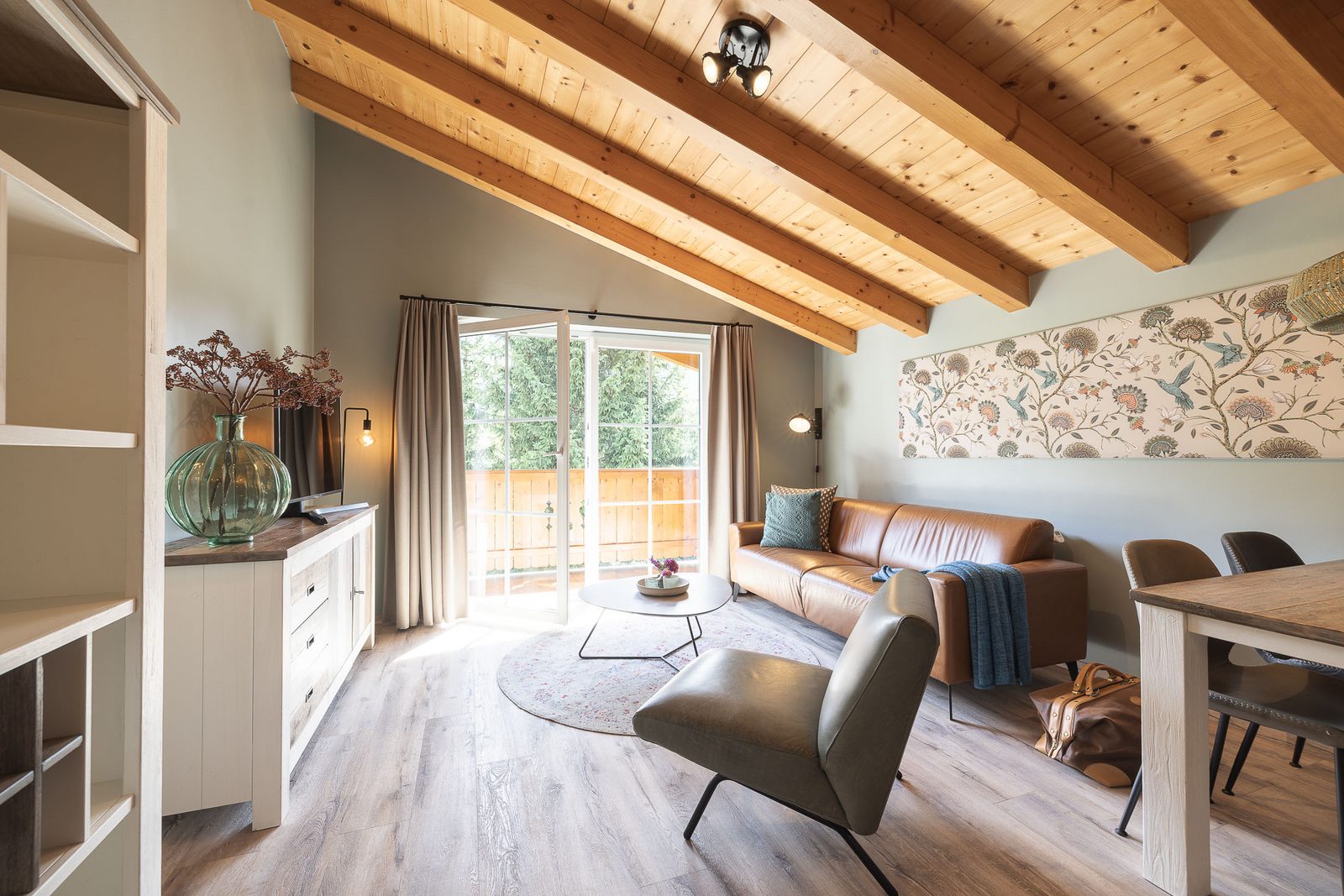 3-Zimmer Ferienwohnung im freistehenden Chalet mit Balkon 