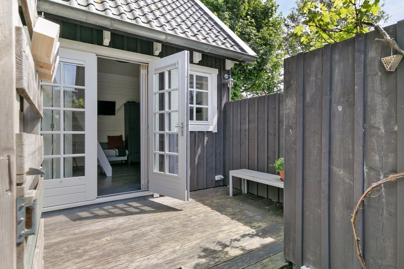 Rent a cottage in Domburg | Lijsterhofstraat 13 - Cozy holiday home near beach and center