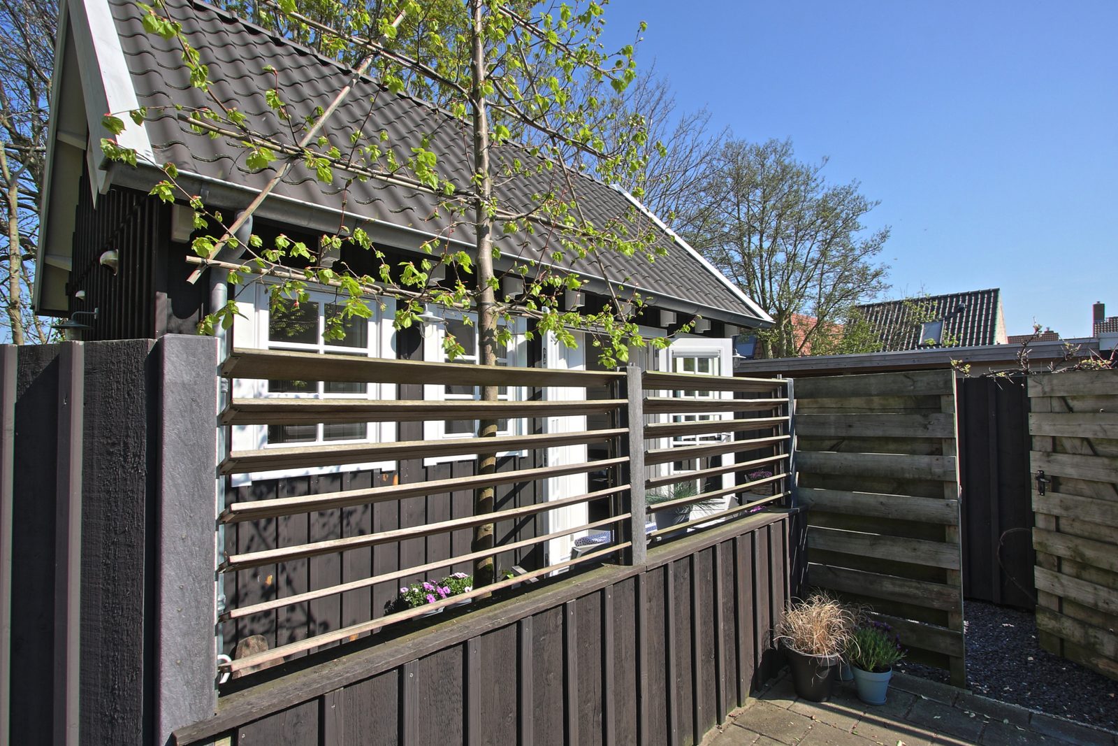 Rent a cottage in Domburg | Lijsterhofstraat 13 - Cozy holiday home near beach and center