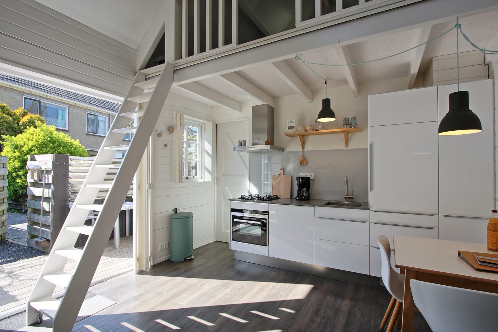 Rent a cottage in Domburg | Lijsterhofstraat 13 - Cozy holiday home near beach and center