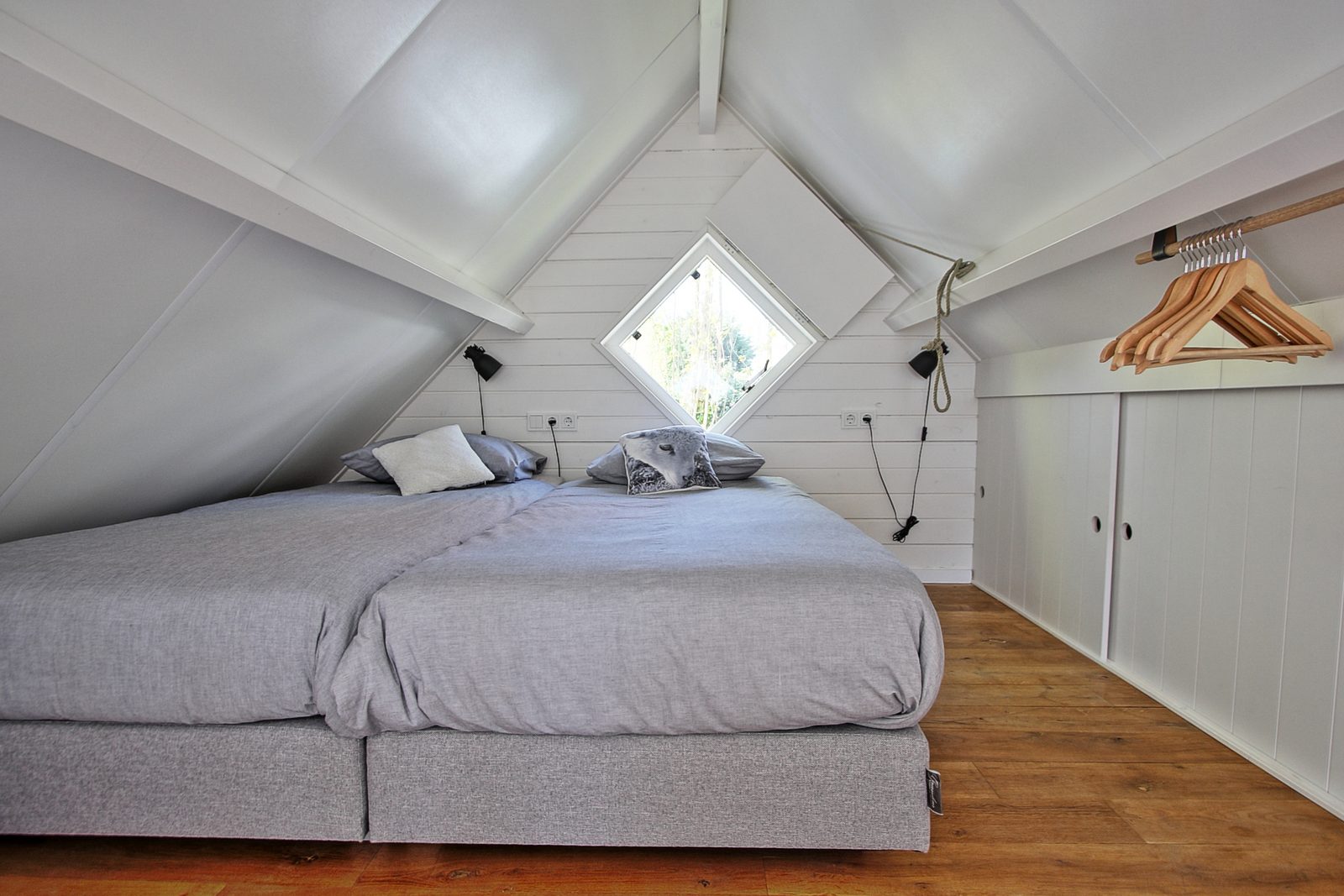 Rent a cottage in Domburg | Lijsterhofstraat 13 - Cozy holiday home near beach and center