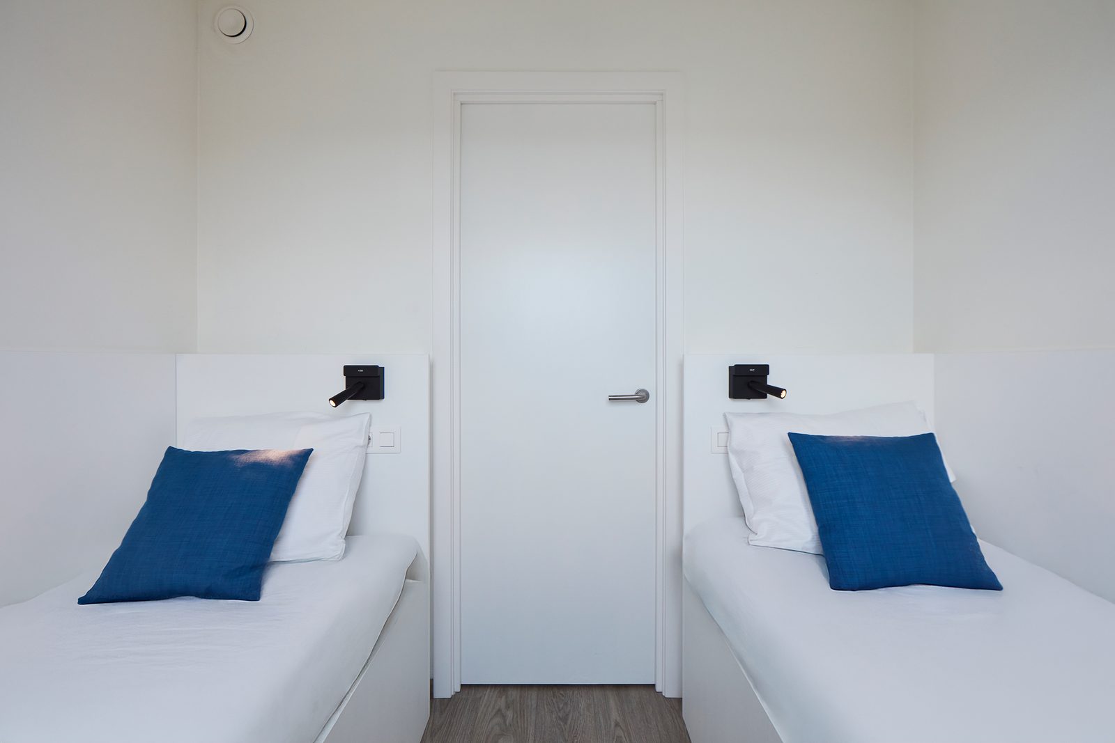 Comfort suite 4p balkon - 2 slaapkamers - 1 dubbel bed - 2 enkele bedden