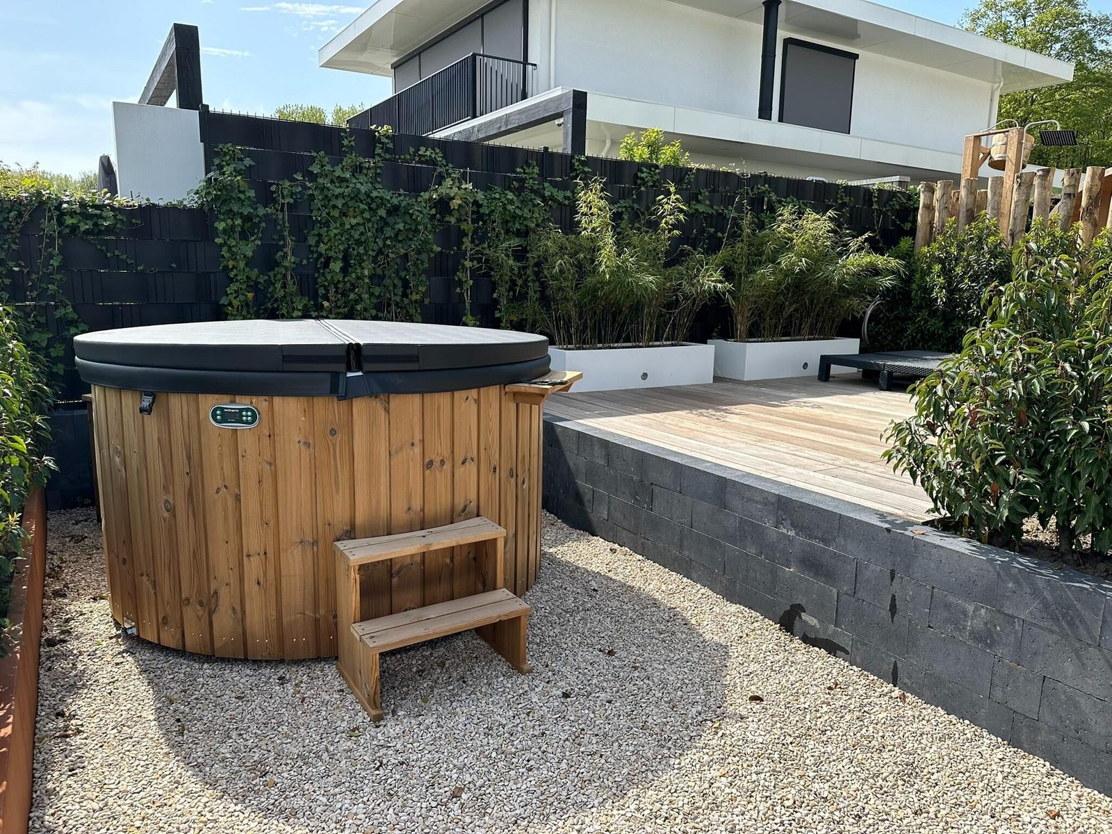 Water Nr. 560 | 8 Pers. Jacuzzi & Sauna