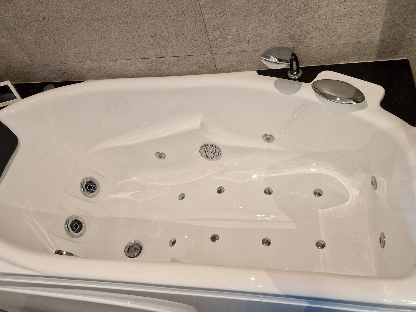 Water Nr. 560 | 8 Pers. Jacuzzi & Sauna