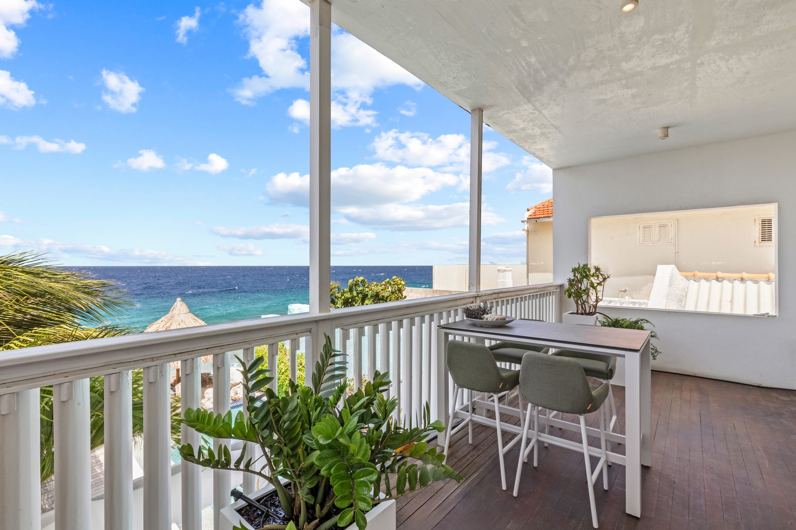 OCEAN VIEW SUITE