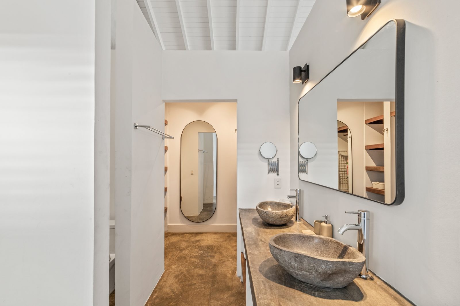 OCEAN VIEW LOFT