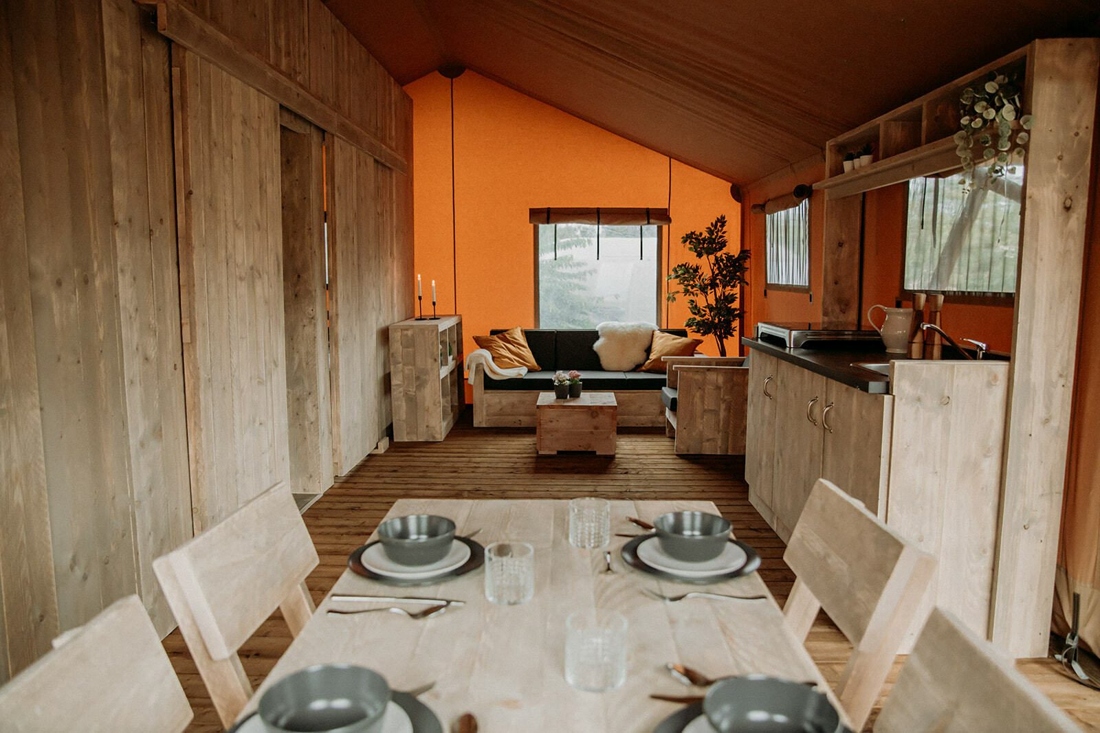 Safarisuite met privé sanitair | 5 personen