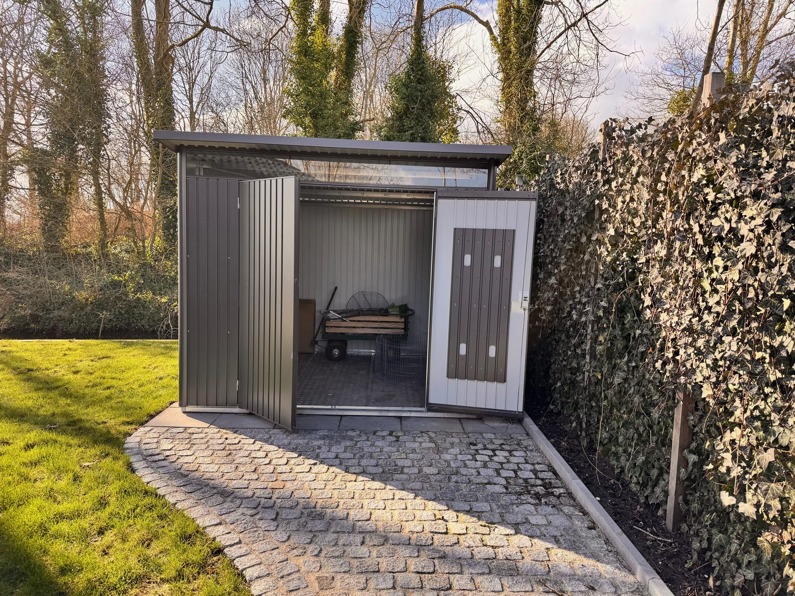 Vakantiehuis aan meertje - 85 