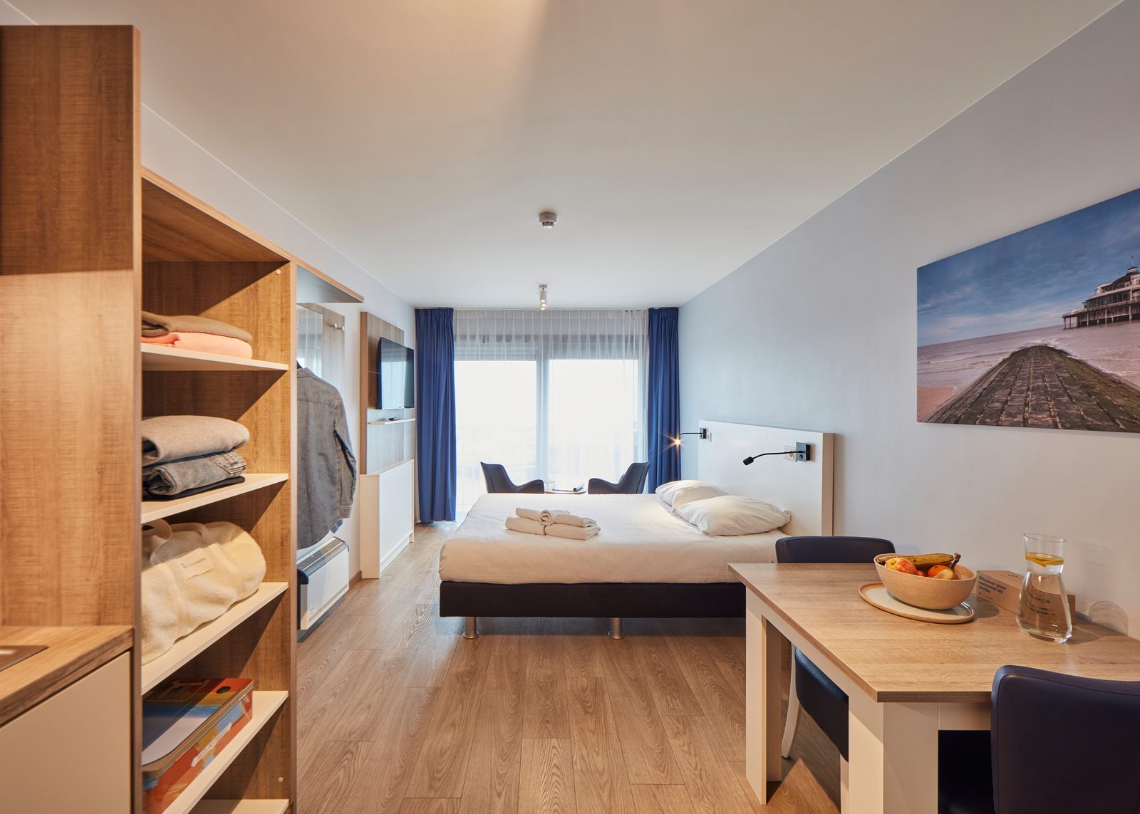 Essential Suite - 2p | Double bed | Partial sea view