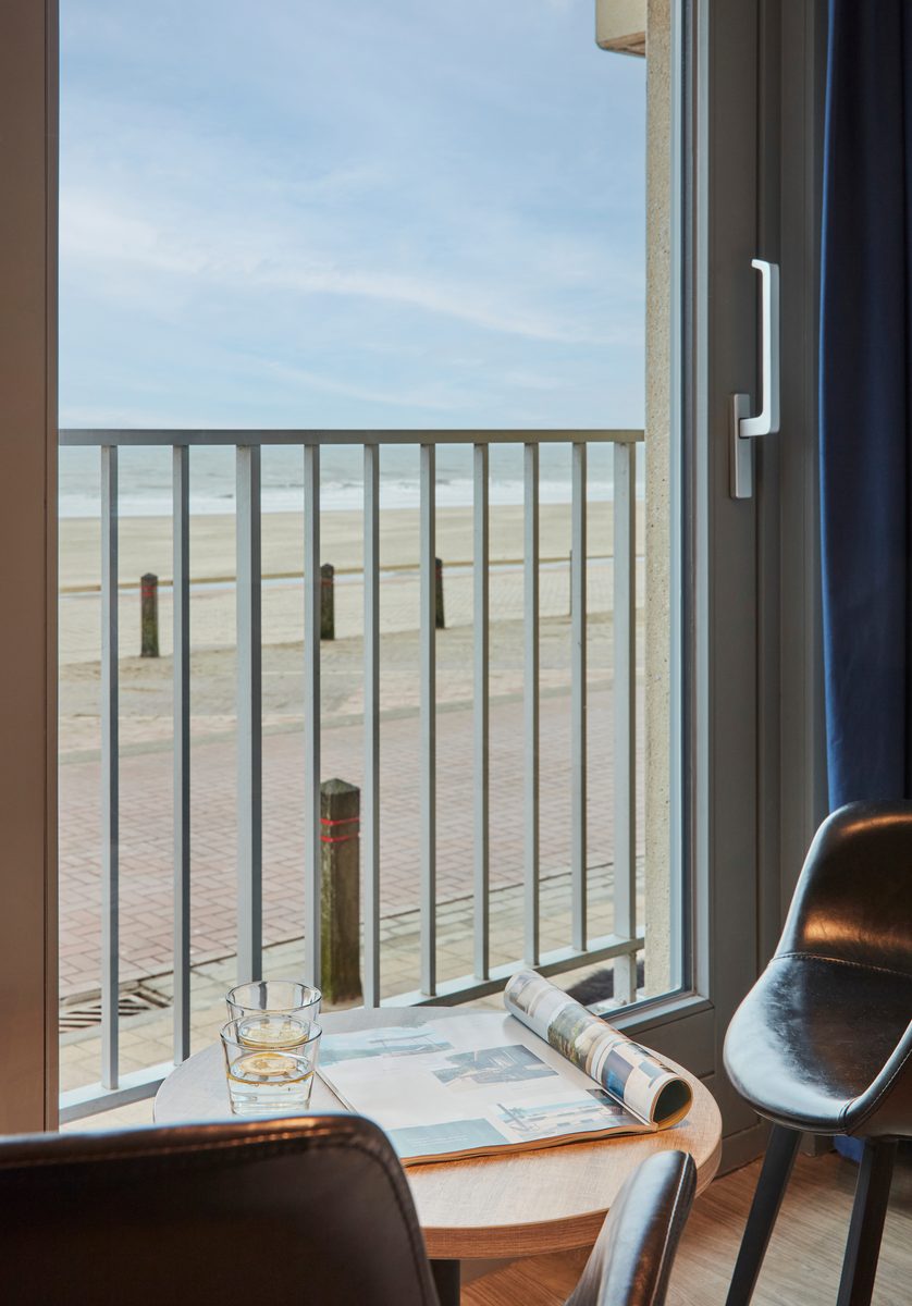 Essential Suite - 2p | Double bed | Partial sea view