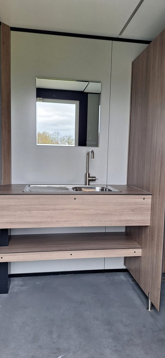 Privé-sanitair kampeerplaats (250m2)