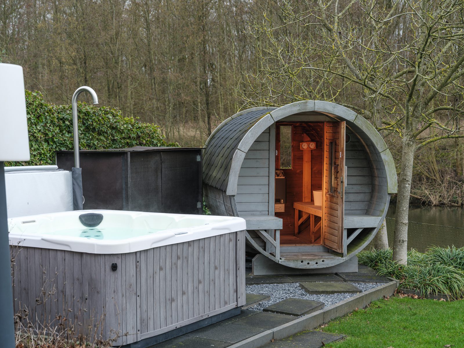 Water Nr. 336 | 10 Pers. Jacuzzi & Sauna