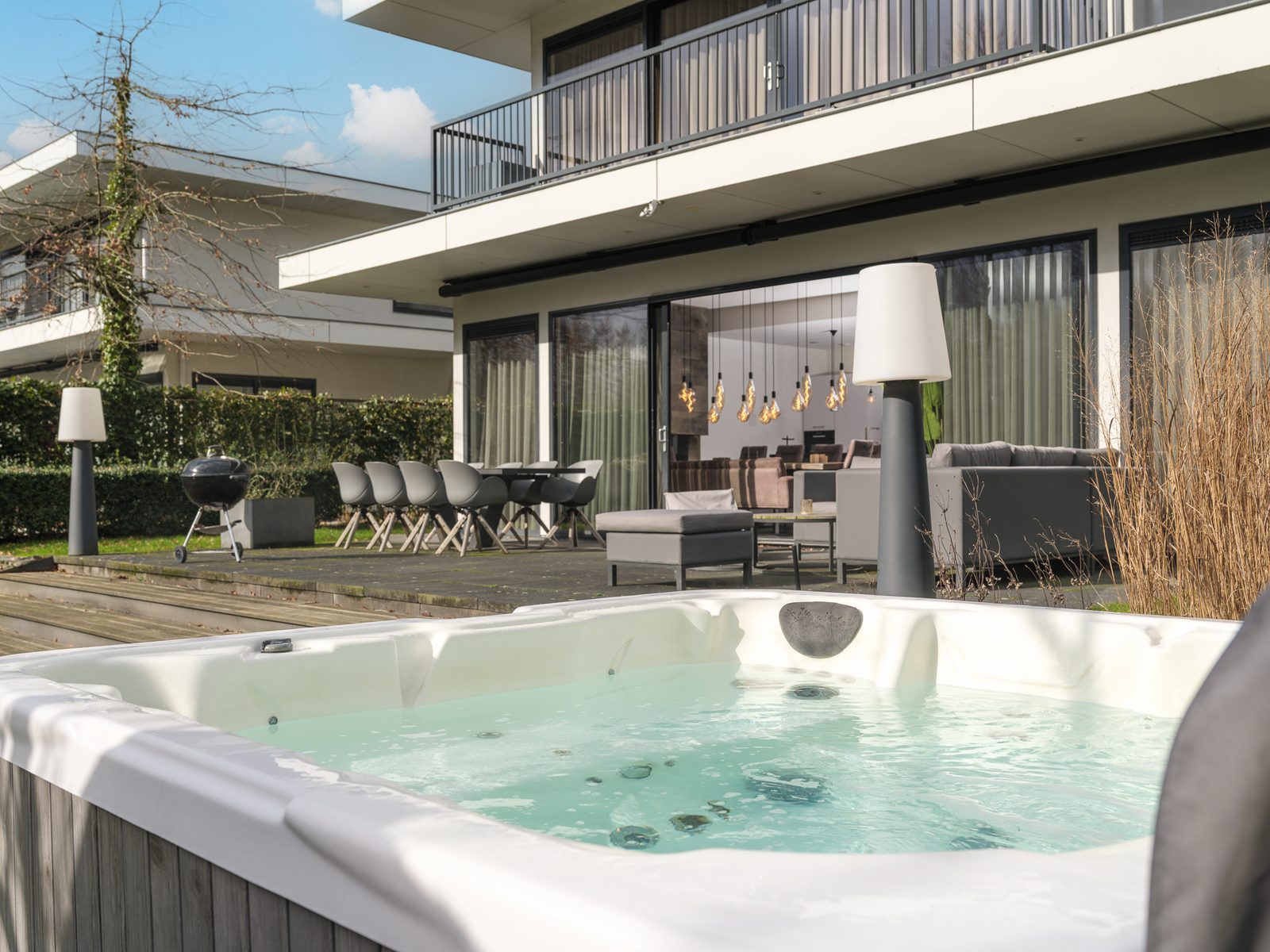 Water Nr. 336 | 10 Pers. Jacuzzi & Sauna