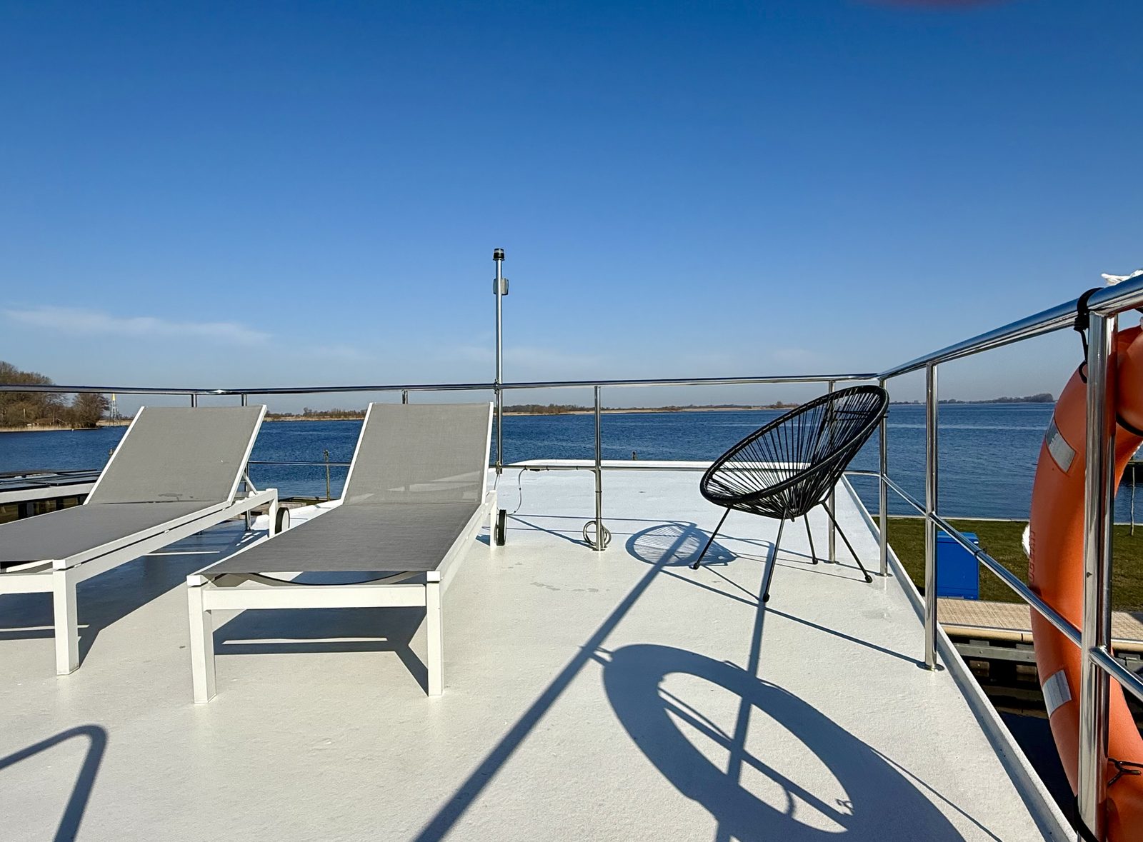 Homeship Blue Sky