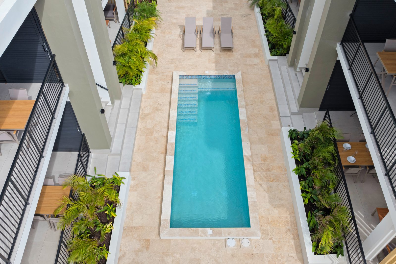 Crystal Sands Resort