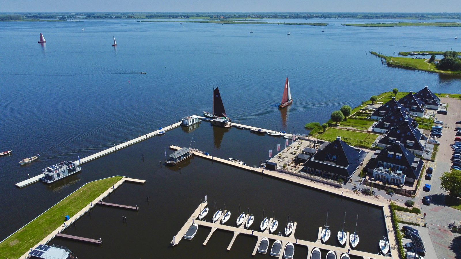 VaarHuis Sneekermeer