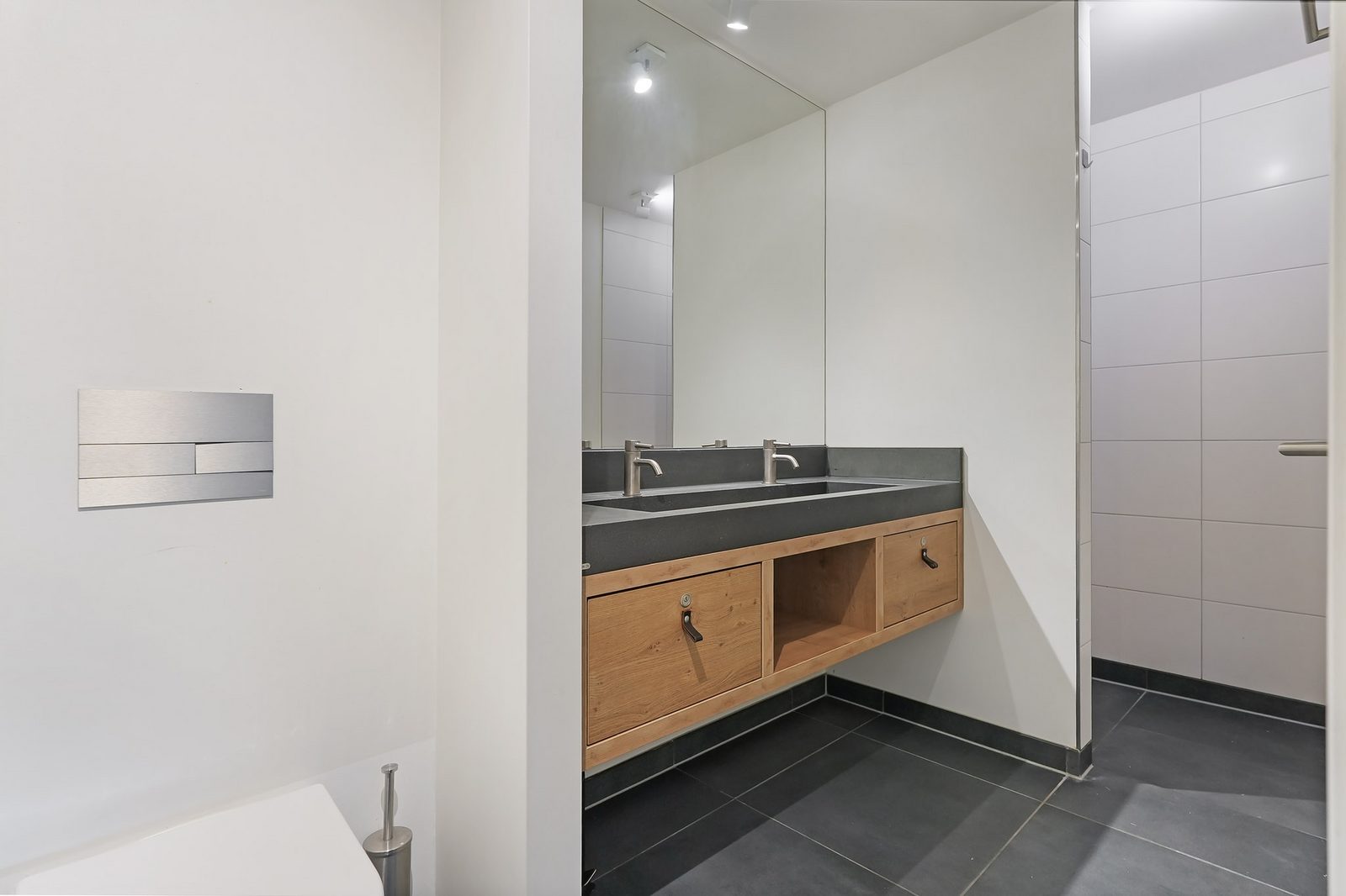 Villa Super VIP | 4 Pers. (Villa 7) with a jacuzzi; additional charges apply for usage
