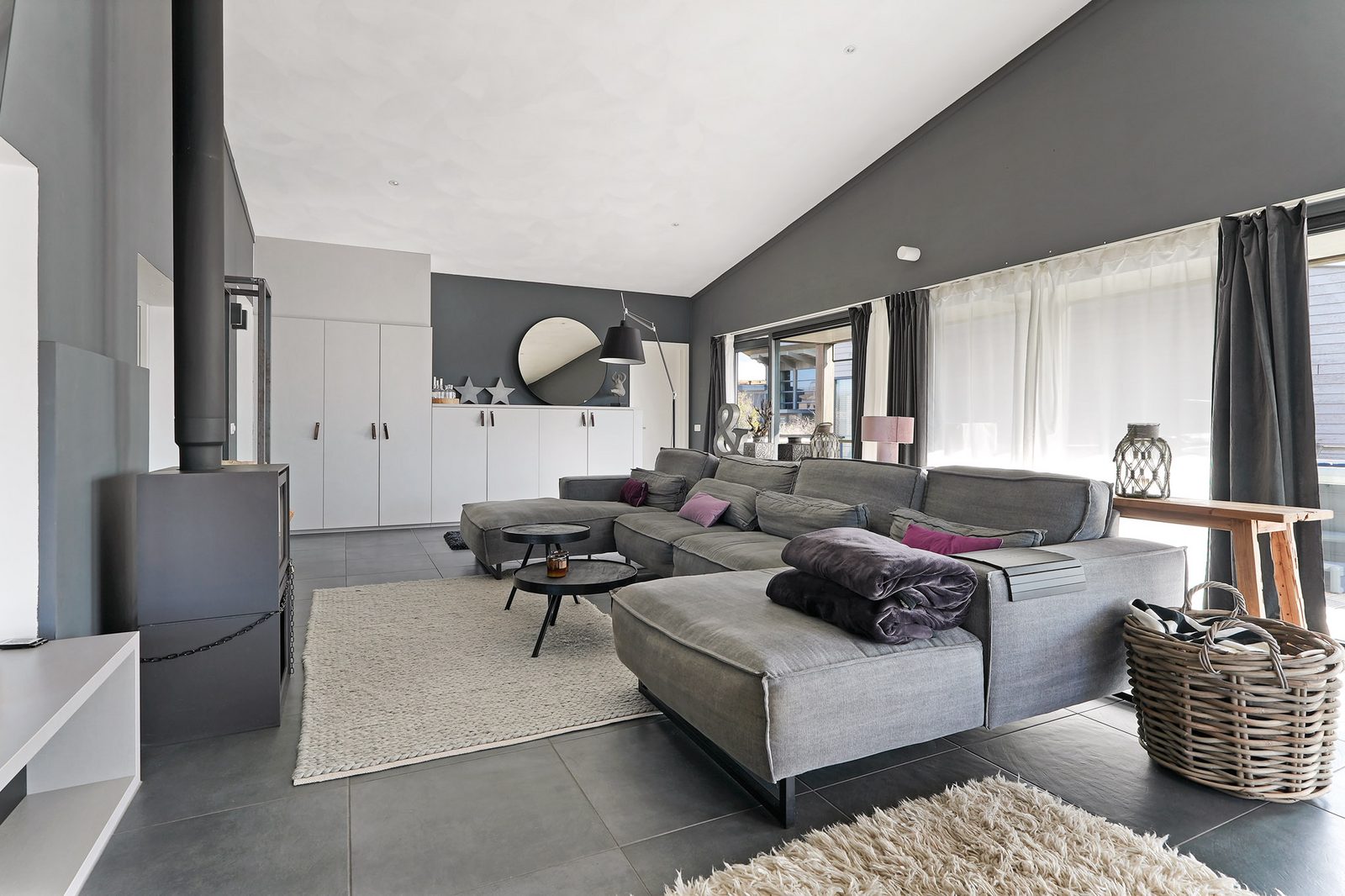 Villa Super VIP | 4 Pers. (Villa 7) with a jacuzzi; additional charges apply for usage