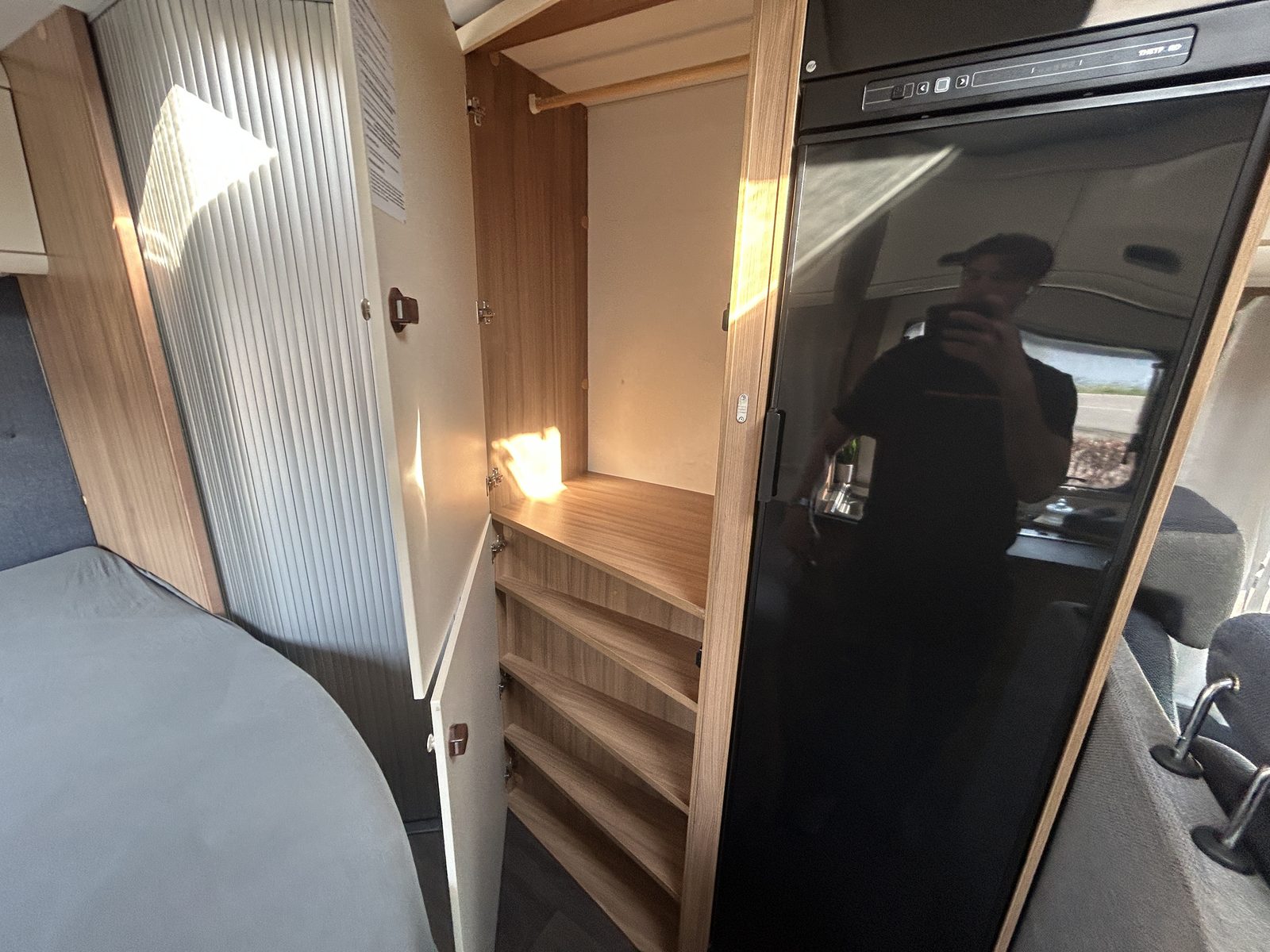 RFH189 - Sun Living S70DF