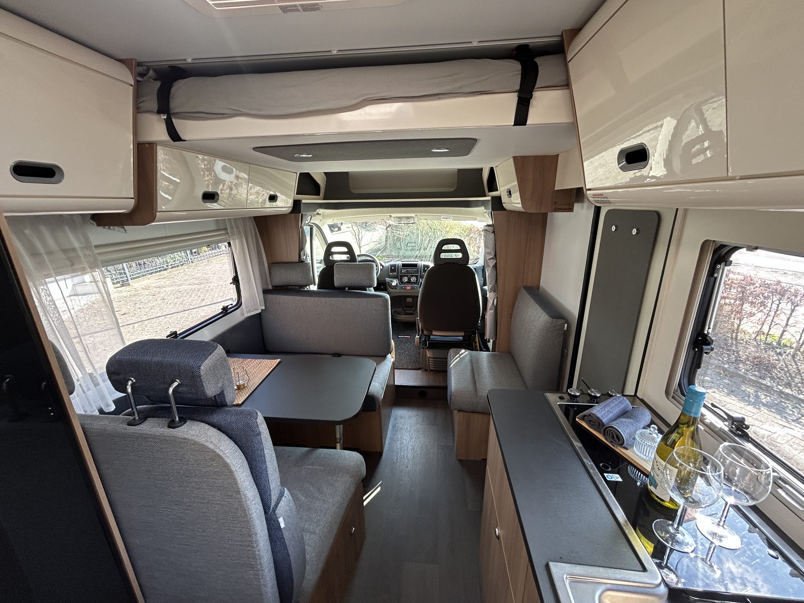 RFH189 - Sun Living S70DF