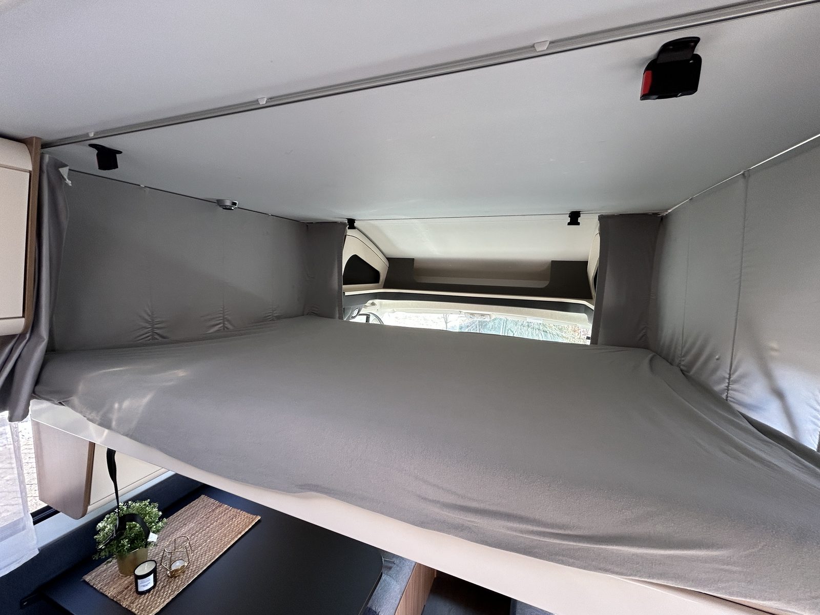 RFH189 - Sun Living S70DF