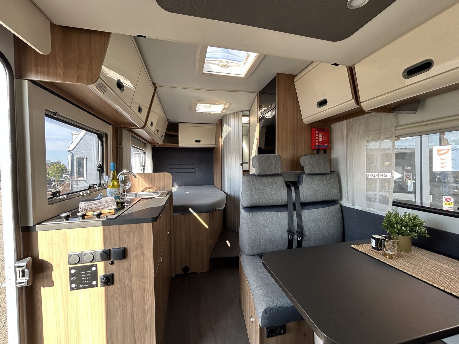 RFH189 - Sun Living S70DF