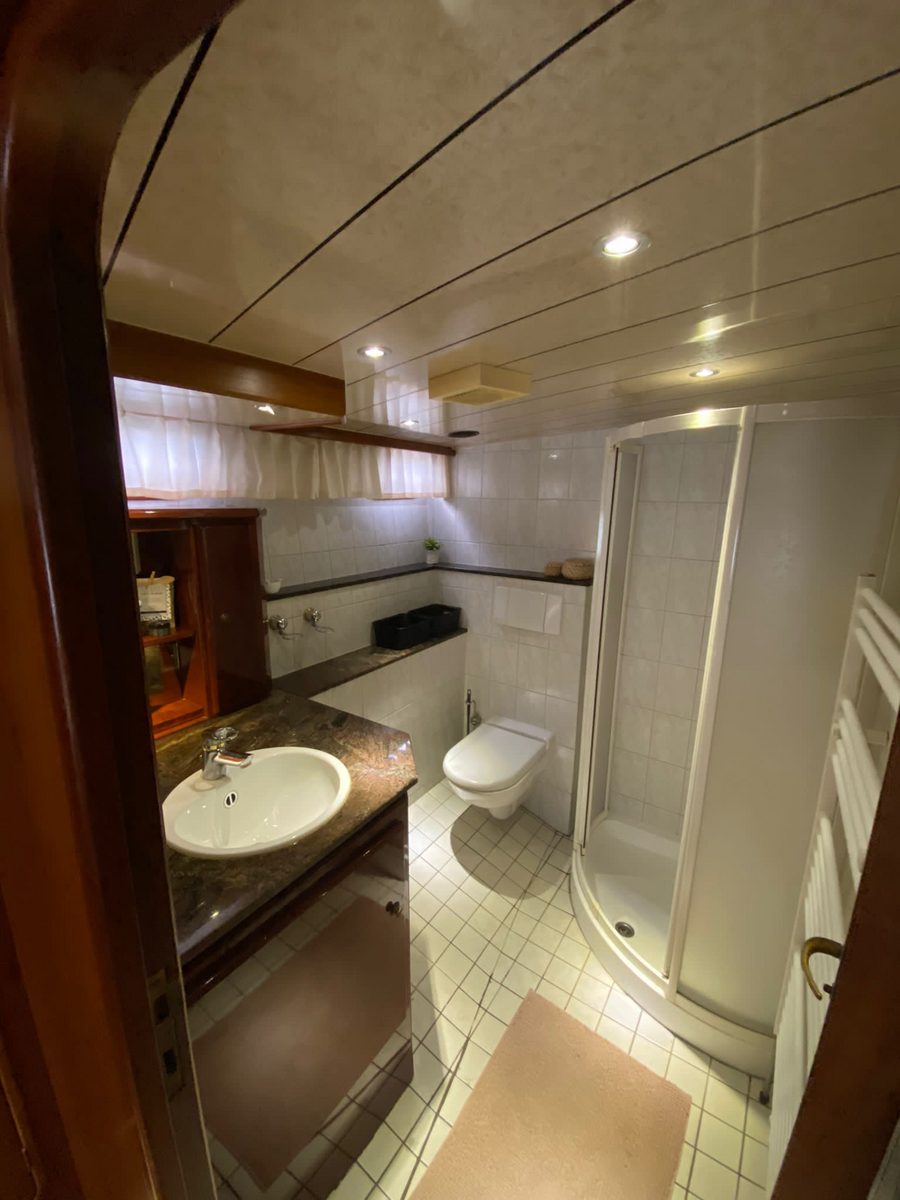 Super luxe Valkkruiser "Pleasure" - 6+2 personen - 3 slaapcabines - 3 badkamers