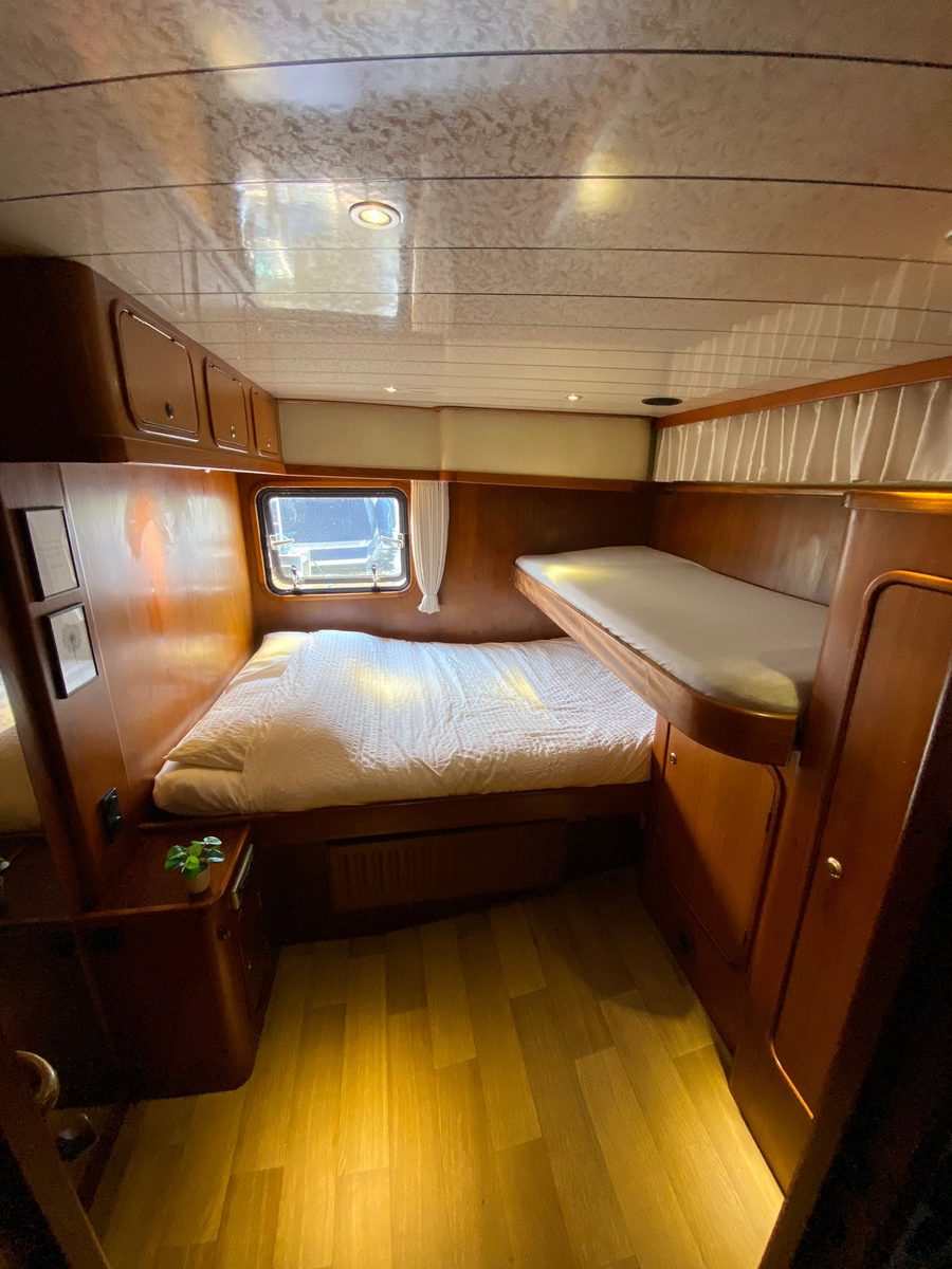 Super luxe Valkkruiser "Pleasure" - 6+2 personen - 3 slaapcabines - 3 badkamers