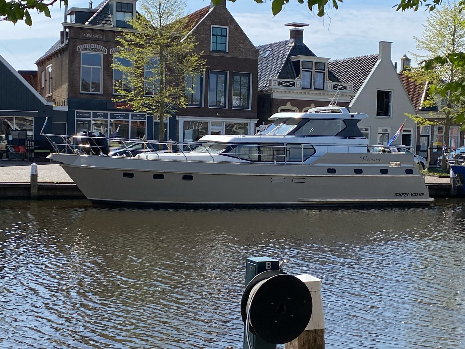 Super luxe Valkkruiser "Pleasure" - 6+2 personen - 3 slaapcabines - 3 badkamers