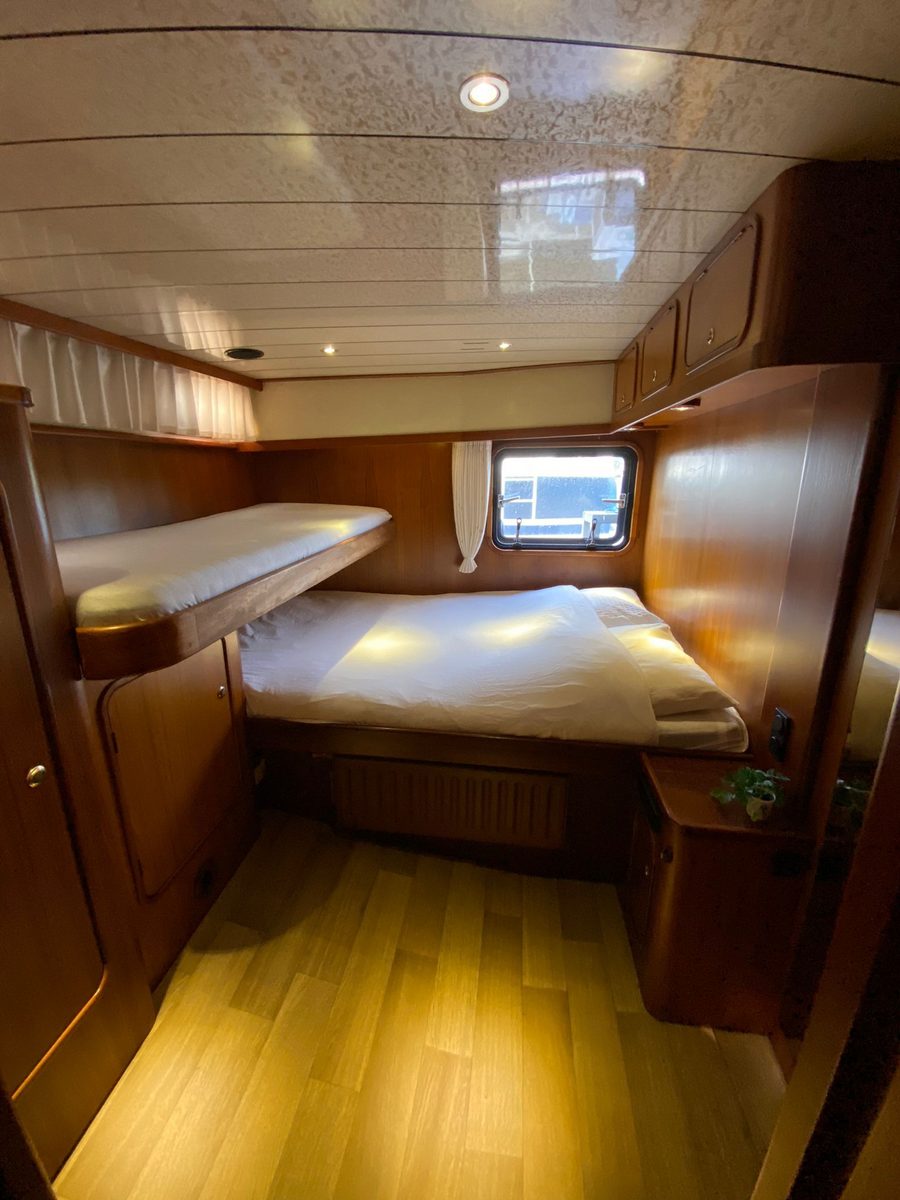 Super luxe Valkkruiser "Pleasure" - 6+2 personen - 3 slaapcabines - 3 badkamers