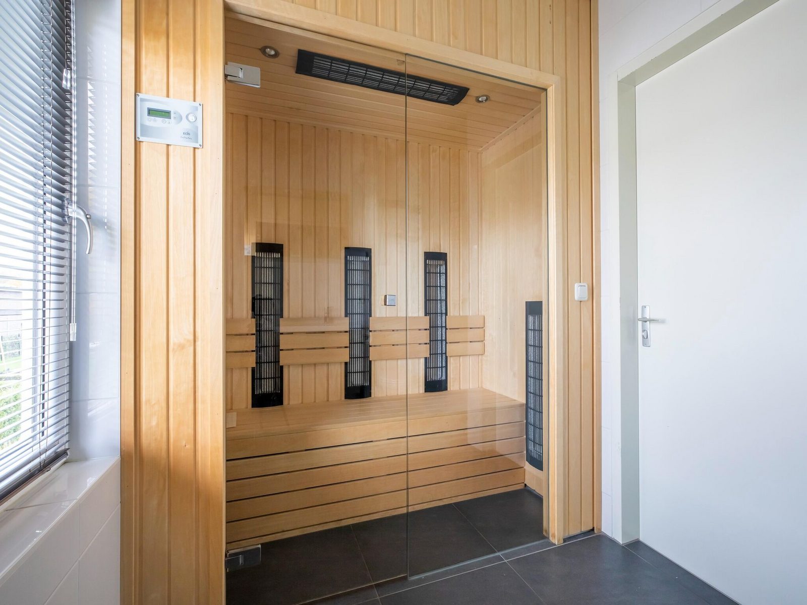 Oeverzwaluw Nr. 234 | 8 Pers. Jacuzzi & Sauna