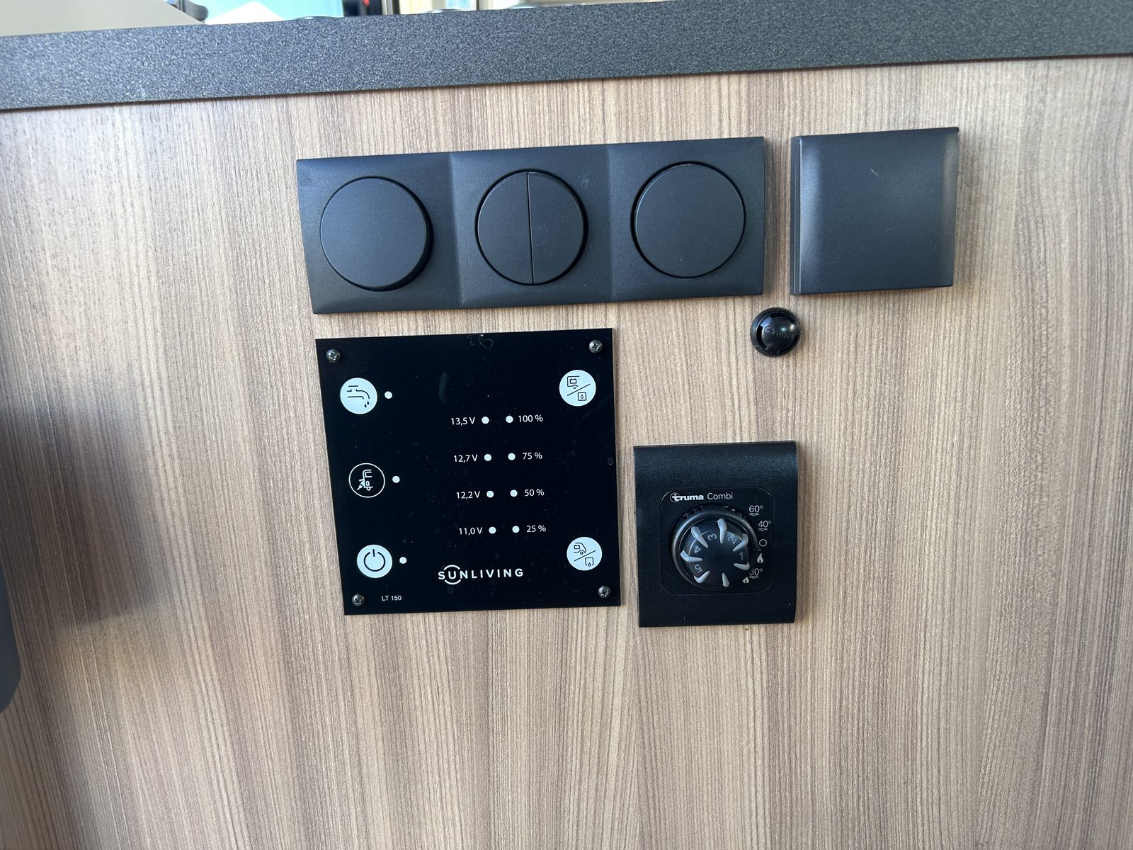 REH091 - SunLiving S70SL