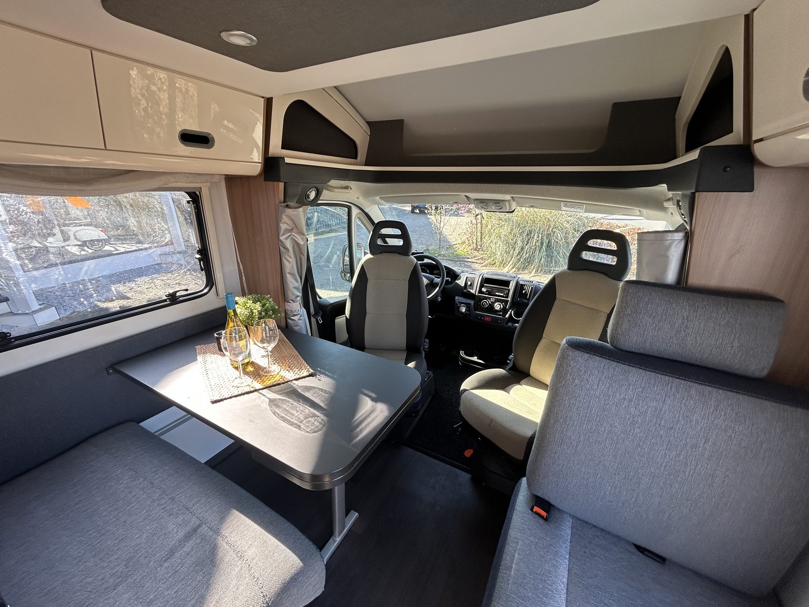 REH091 - SunLiving S70SL