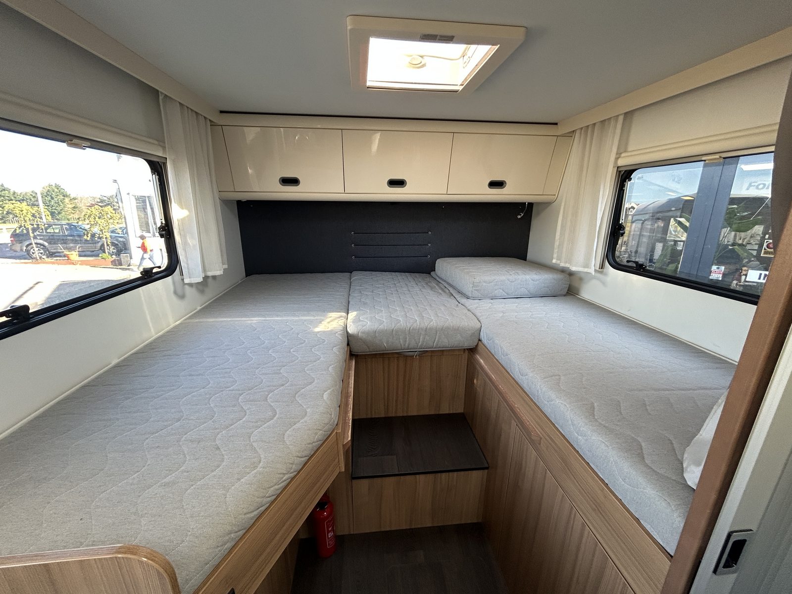 REH091 - SunLiving S70SL