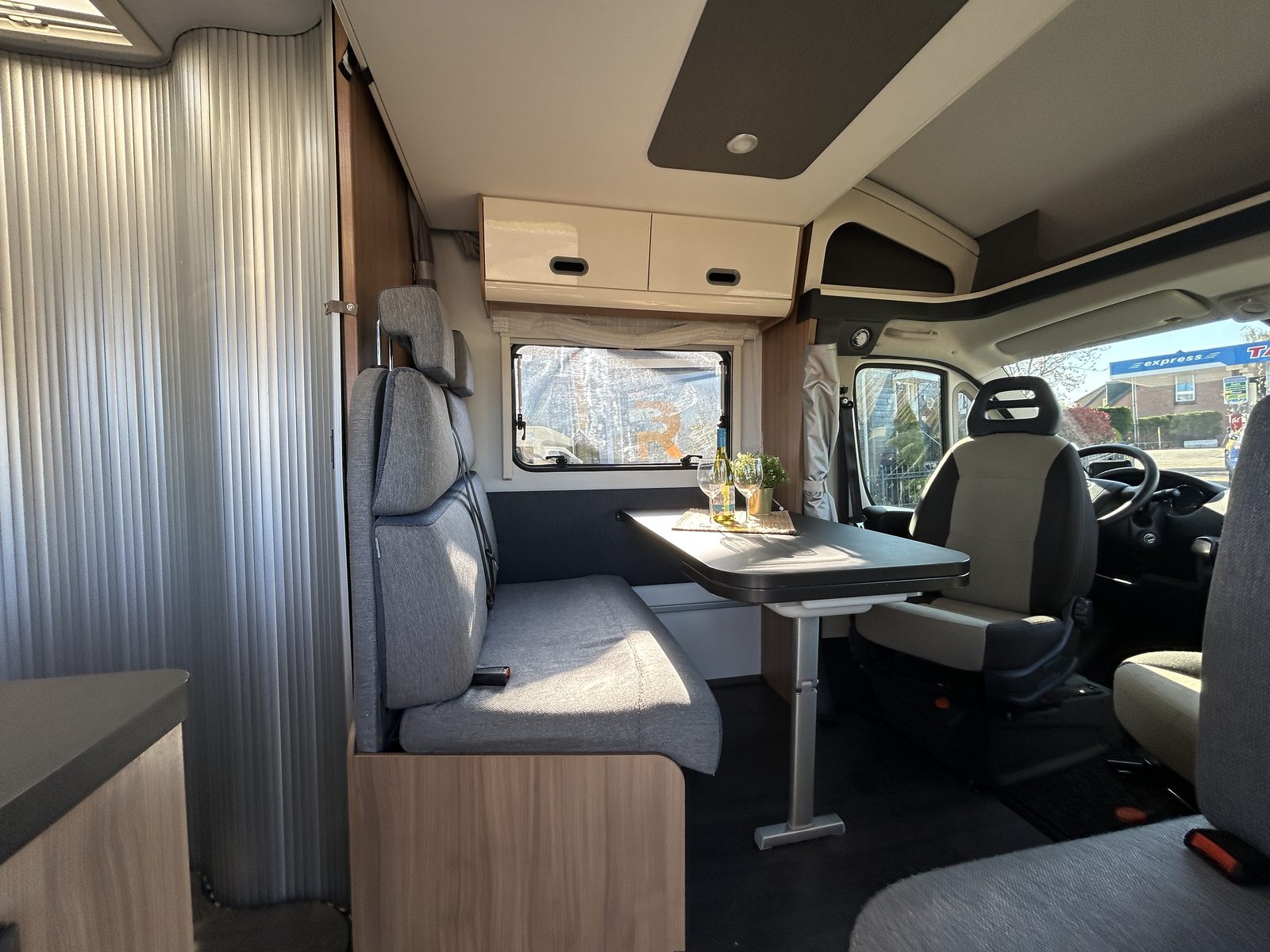 REH091 - SunLiving S70SL