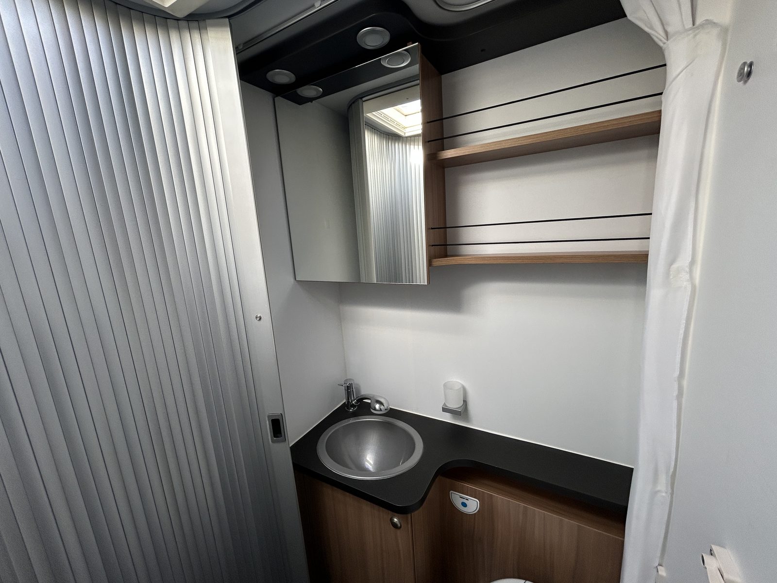 REH091 - SunLiving S70SL