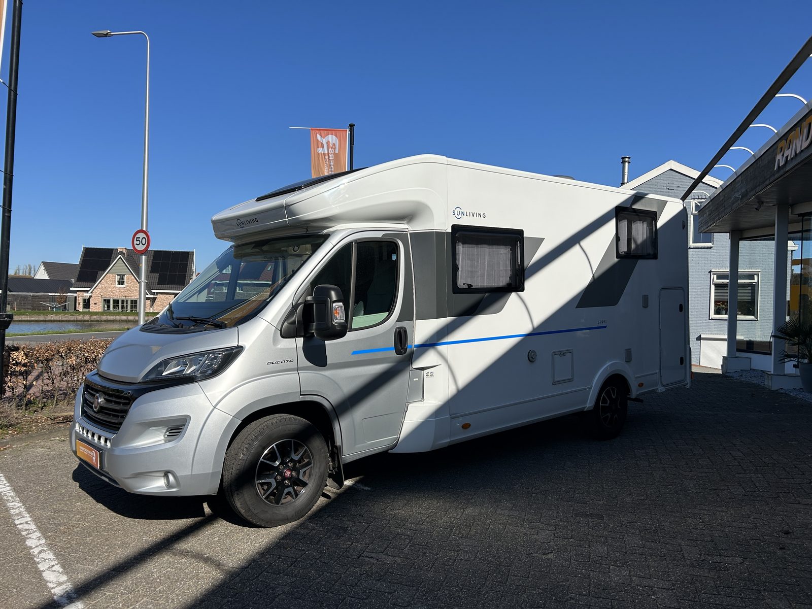 REH903 - Sunliving S70SL