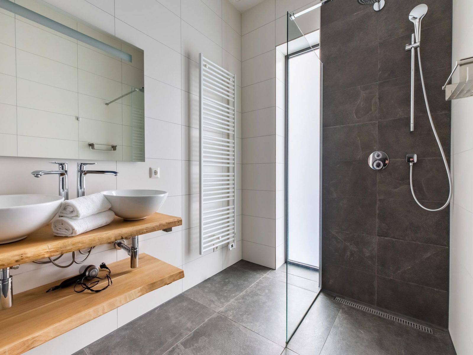 Water Nr. 392 | 10 Pers. Jacuzzi & Sauna