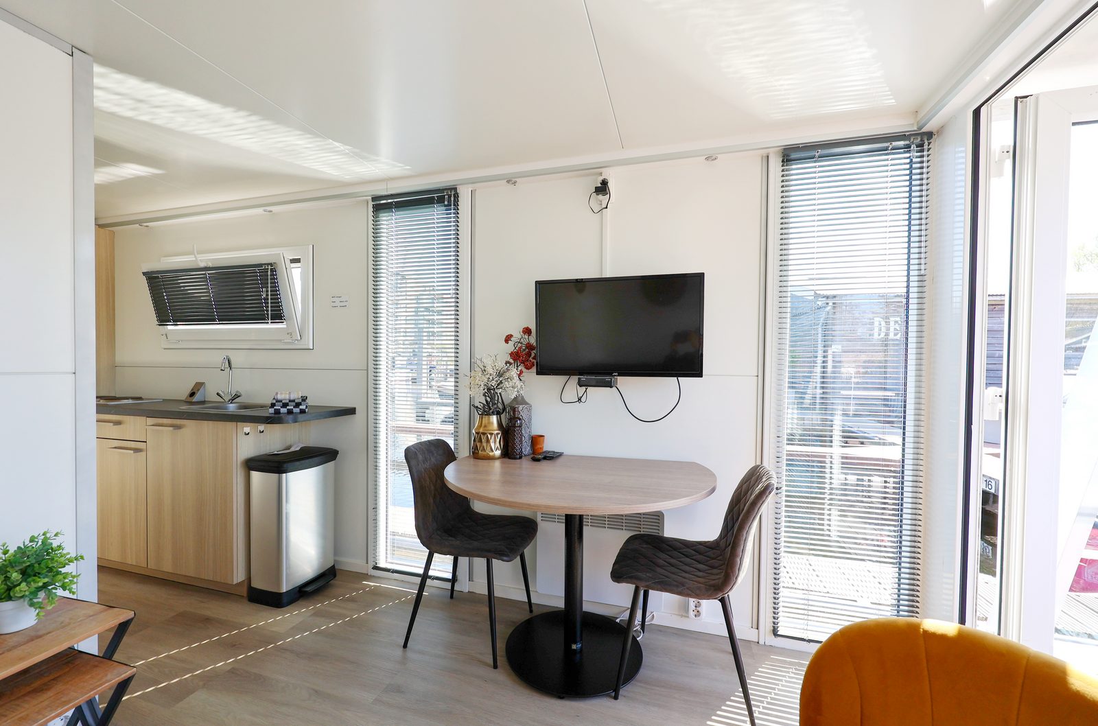 Havenlodge met dakterras en balkon (4 pers) "De Hoop"