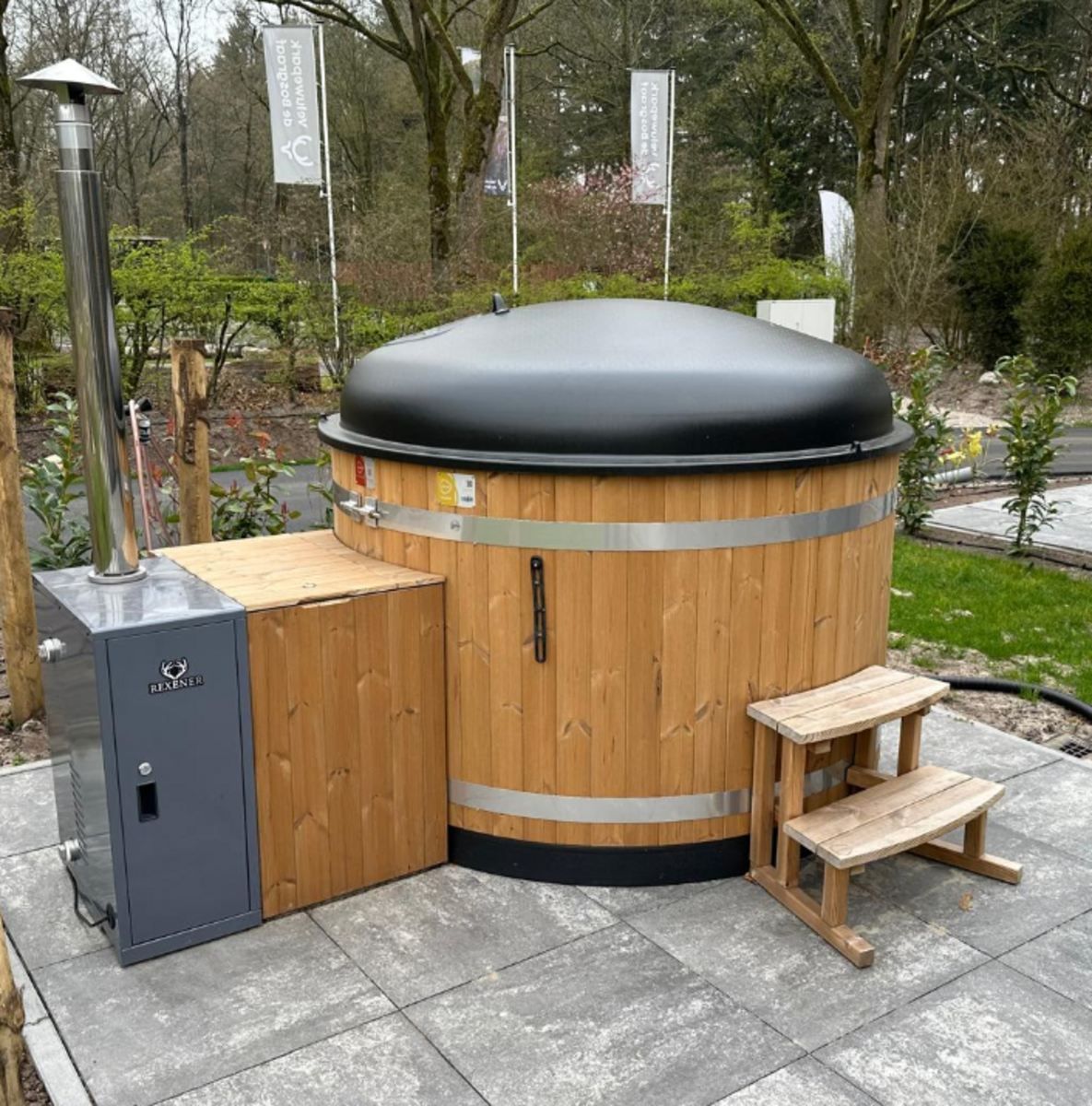 Essenburgh met Hottub & Sauna | 6 personen 