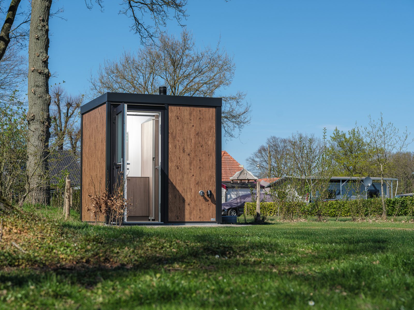 Kampeerplaats Comfort met privé sanitair 