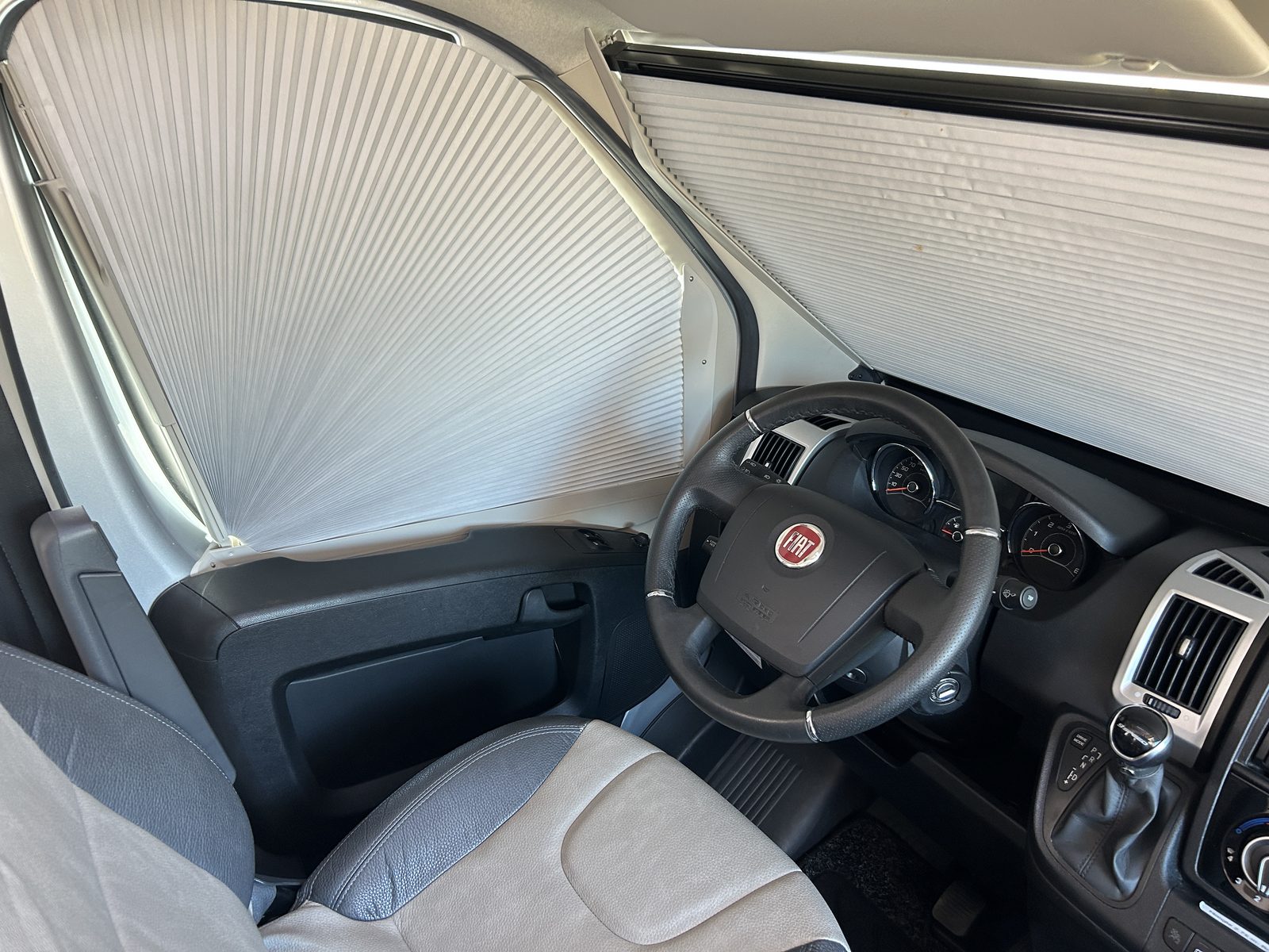 REH646 - SunLiving S70SL